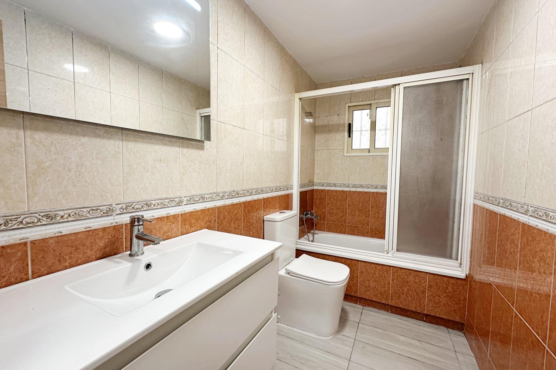 Wiederverkauf - Wohnung -
Torrevieja - Centro
