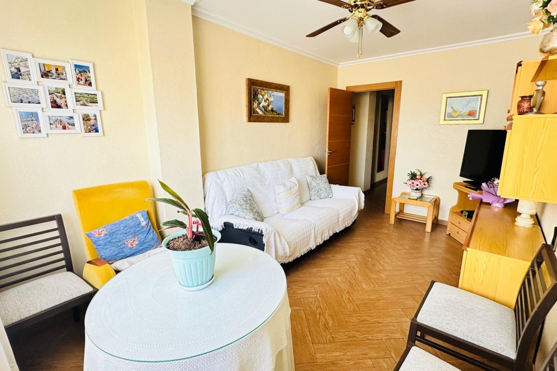 Wiederverkauf - Wohnung -
Torrevieja - Centro