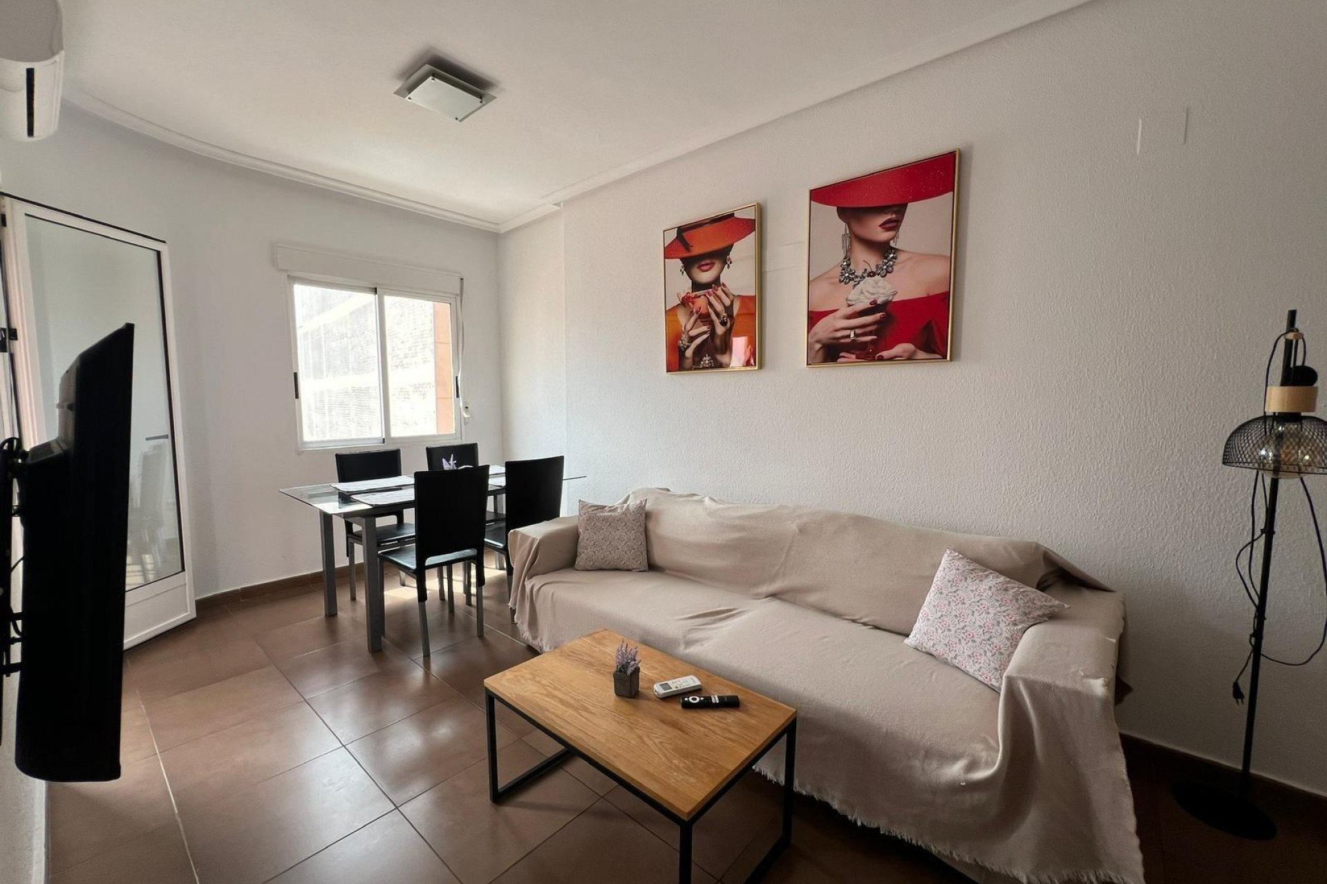 Wiederverkauf - Wohnung -
Torrevieja - Centro