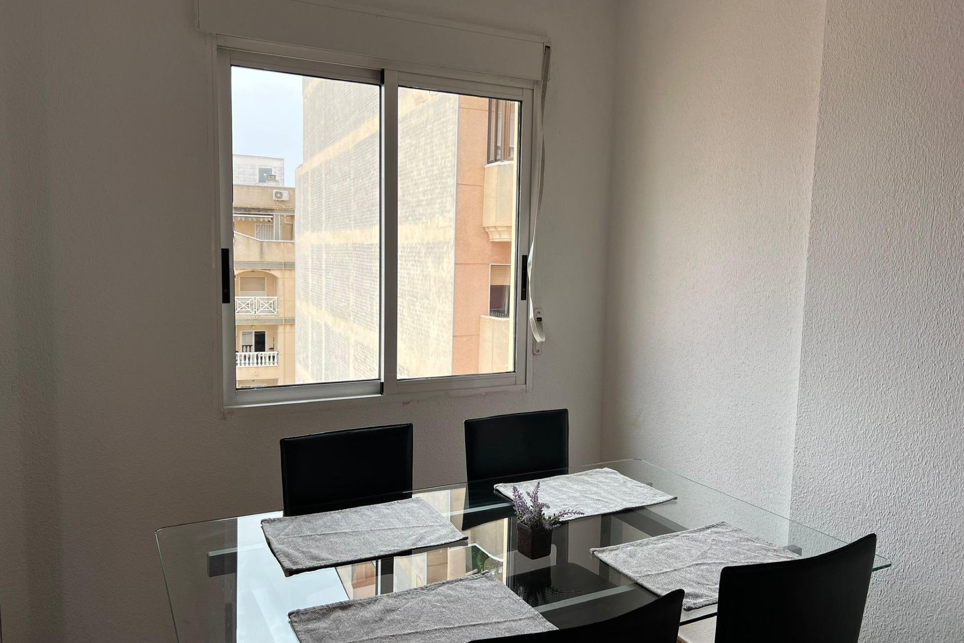 Wiederverkauf - Wohnung -
Torrevieja - Centro