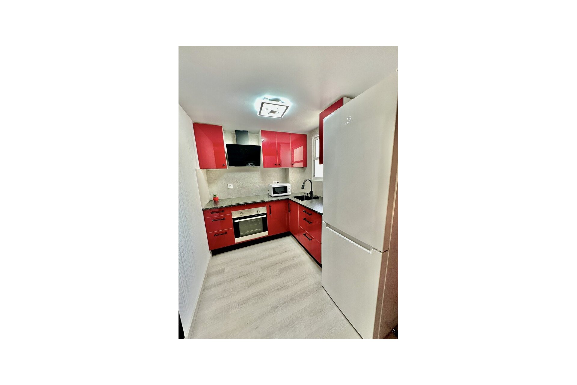 Wiederverkauf - Wohnung -
Torrevieja - Centro
