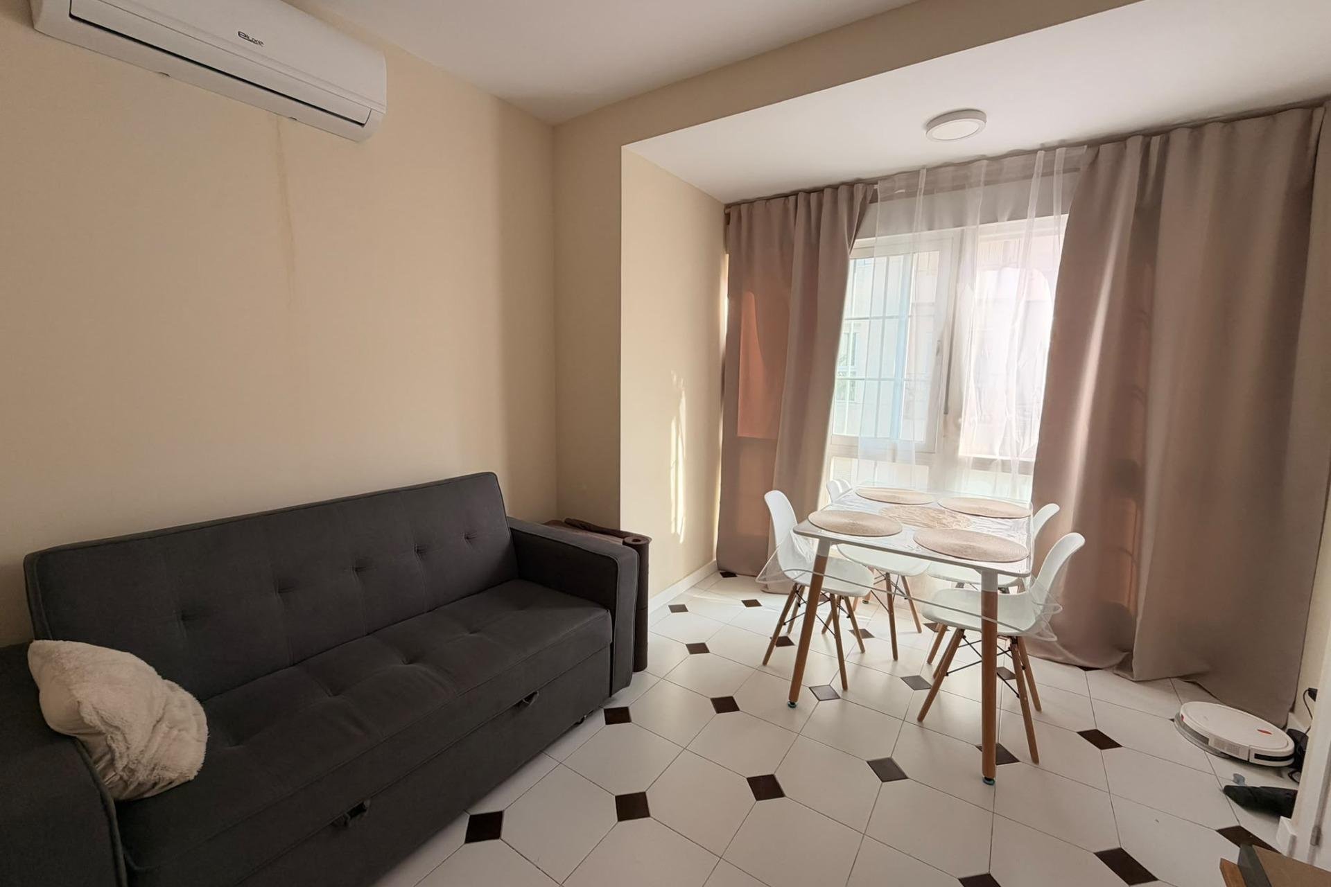 Wiederverkauf - Wohnung -
Torrevieja - Centro