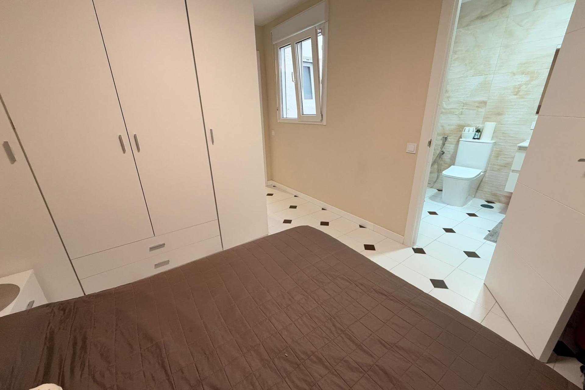 Wiederverkauf - Wohnung -
Torrevieja - Centro