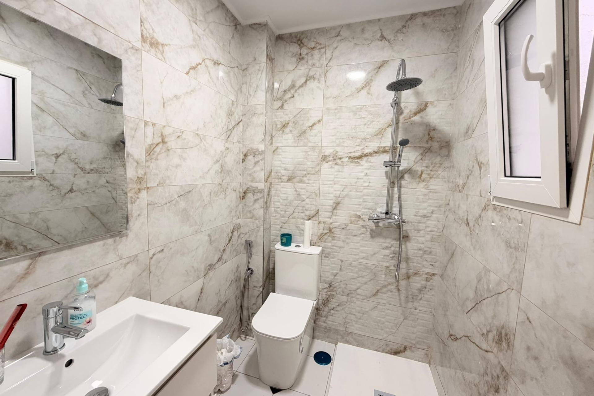 Wiederverkauf - Wohnung -
Torrevieja - Centro