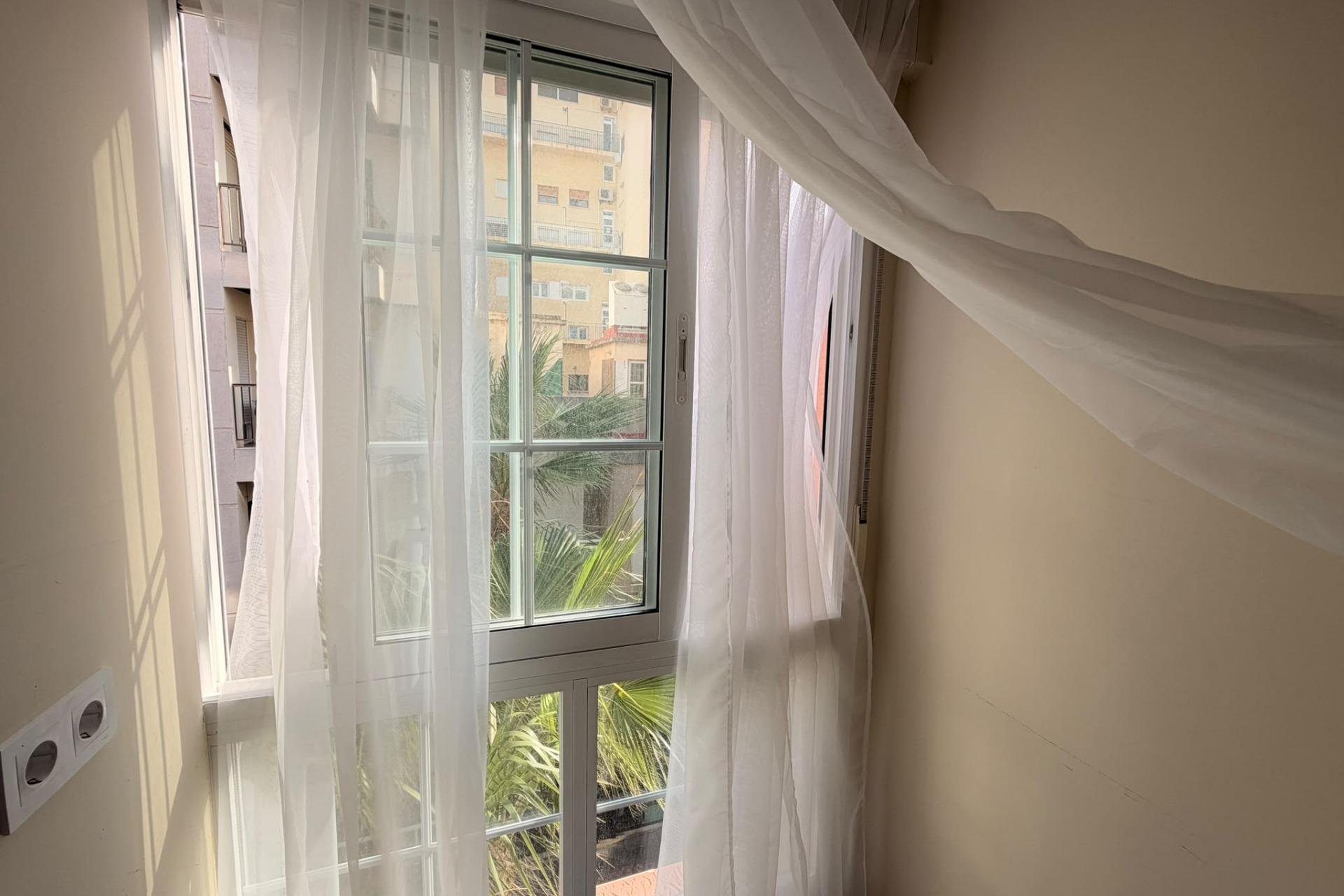 Wiederverkauf - Wohnung -
Torrevieja - Centro