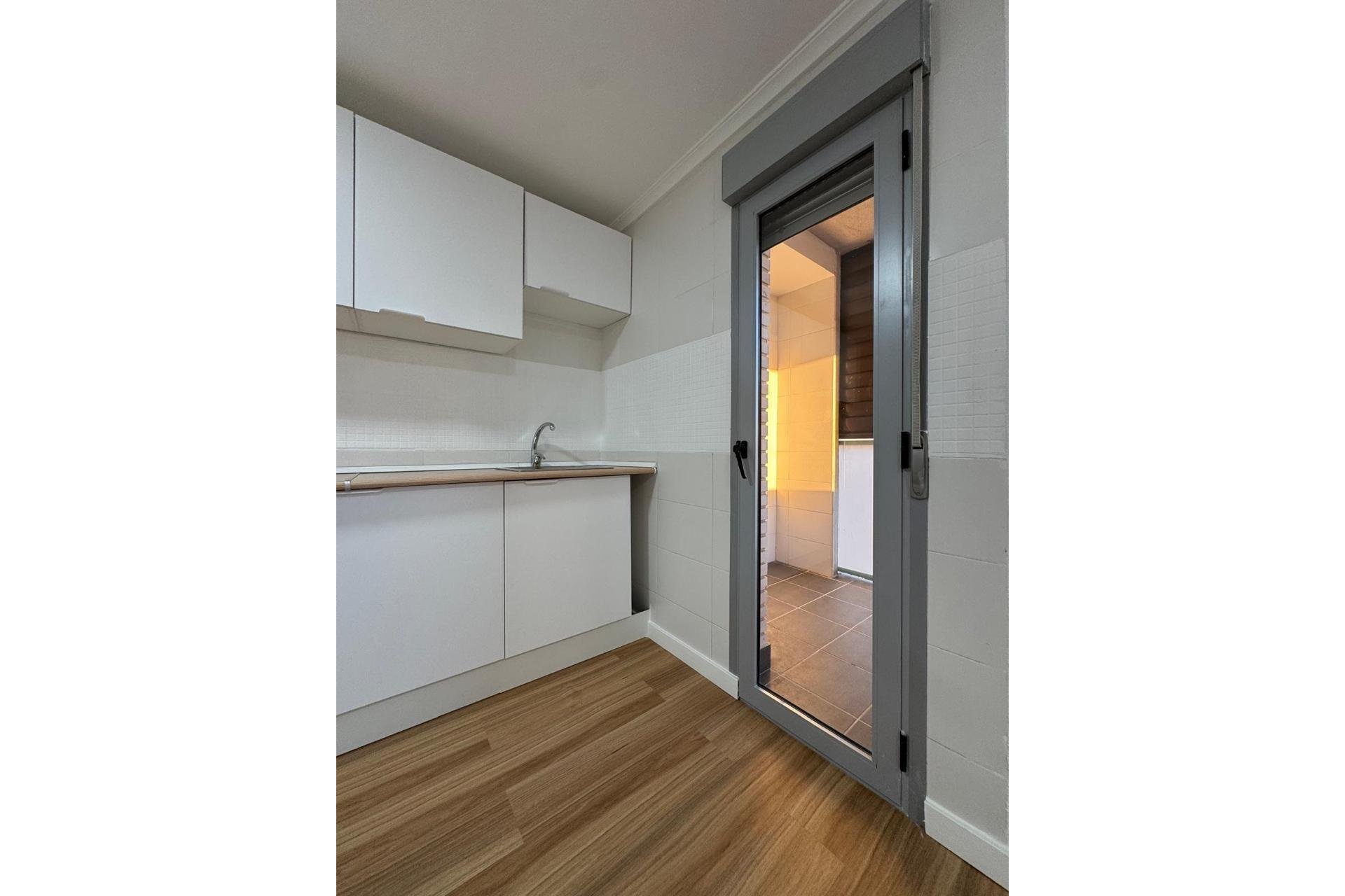 Wiederverkauf - Wohnung -
Torrevieja - Centro