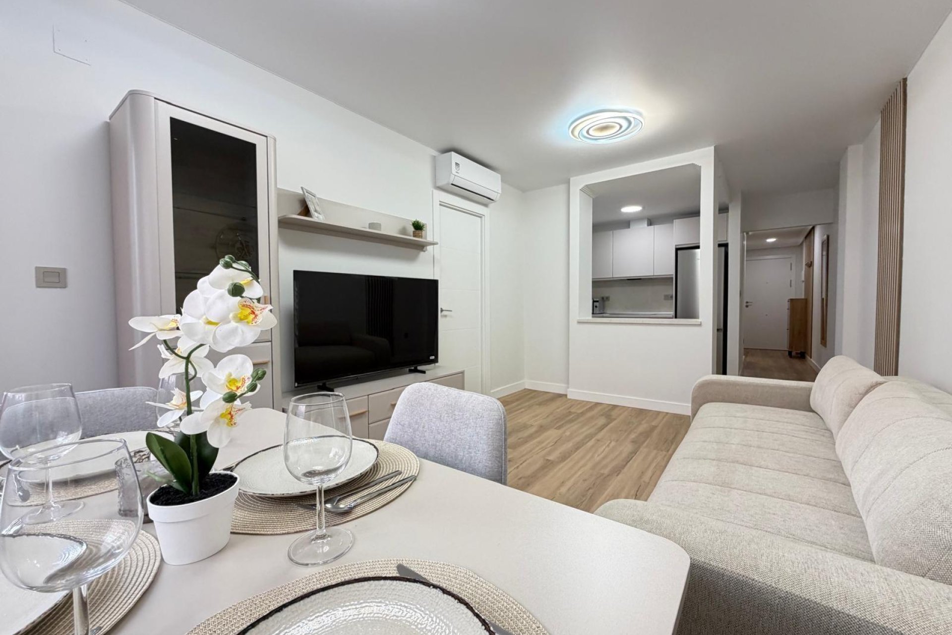 Wiederverkauf - Wohnung -
Torrevieja - Centro