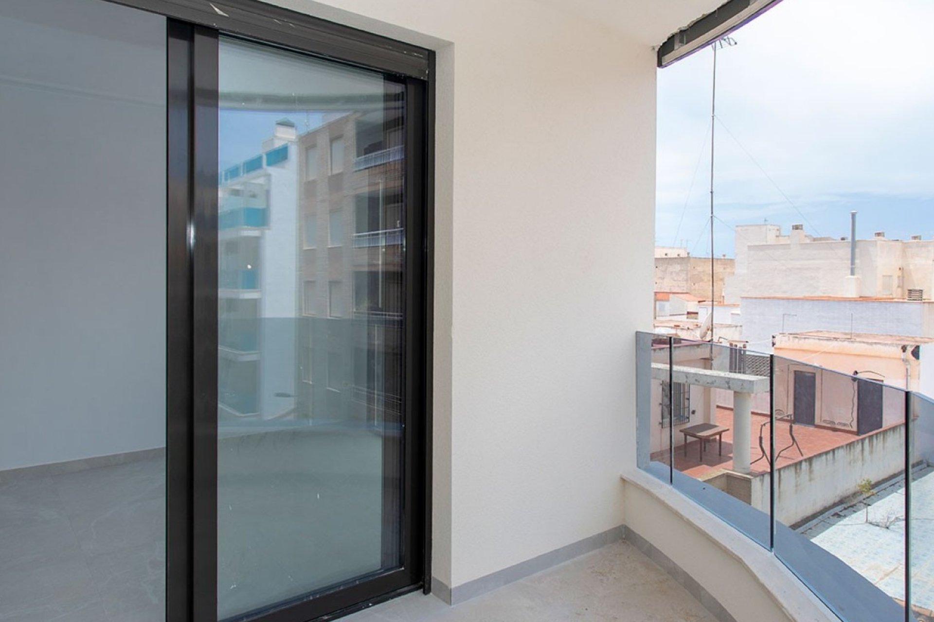 Wiederverkauf - Wohnung -
Torrevieja - Costa Blanca