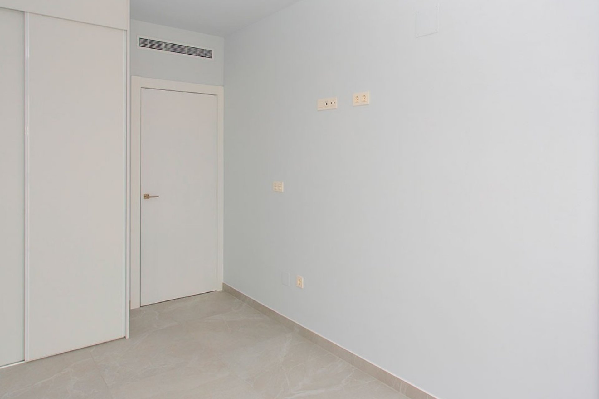 Wiederverkauf - Wohnung -
Torrevieja - Costa Blanca