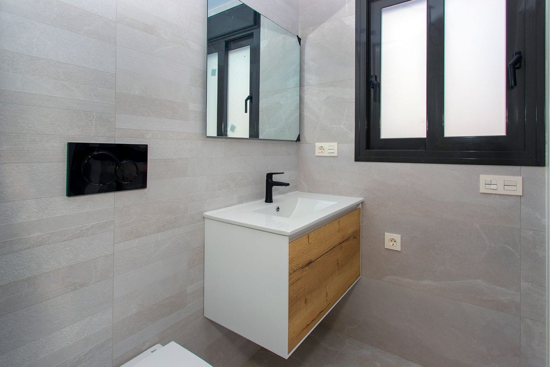 Wiederverkauf - Wohnung -
Torrevieja - Costa Blanca
