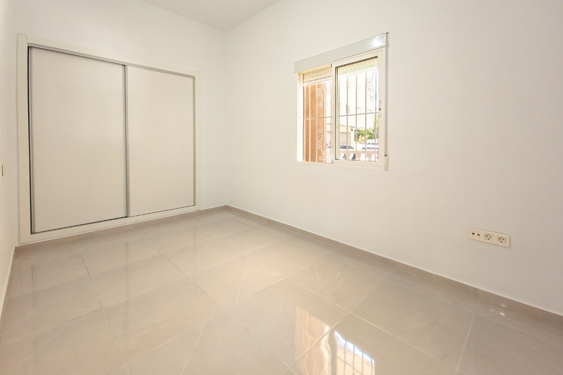 Wiederverkauf - Wohnung -
Torrevieja - Costa Blanca