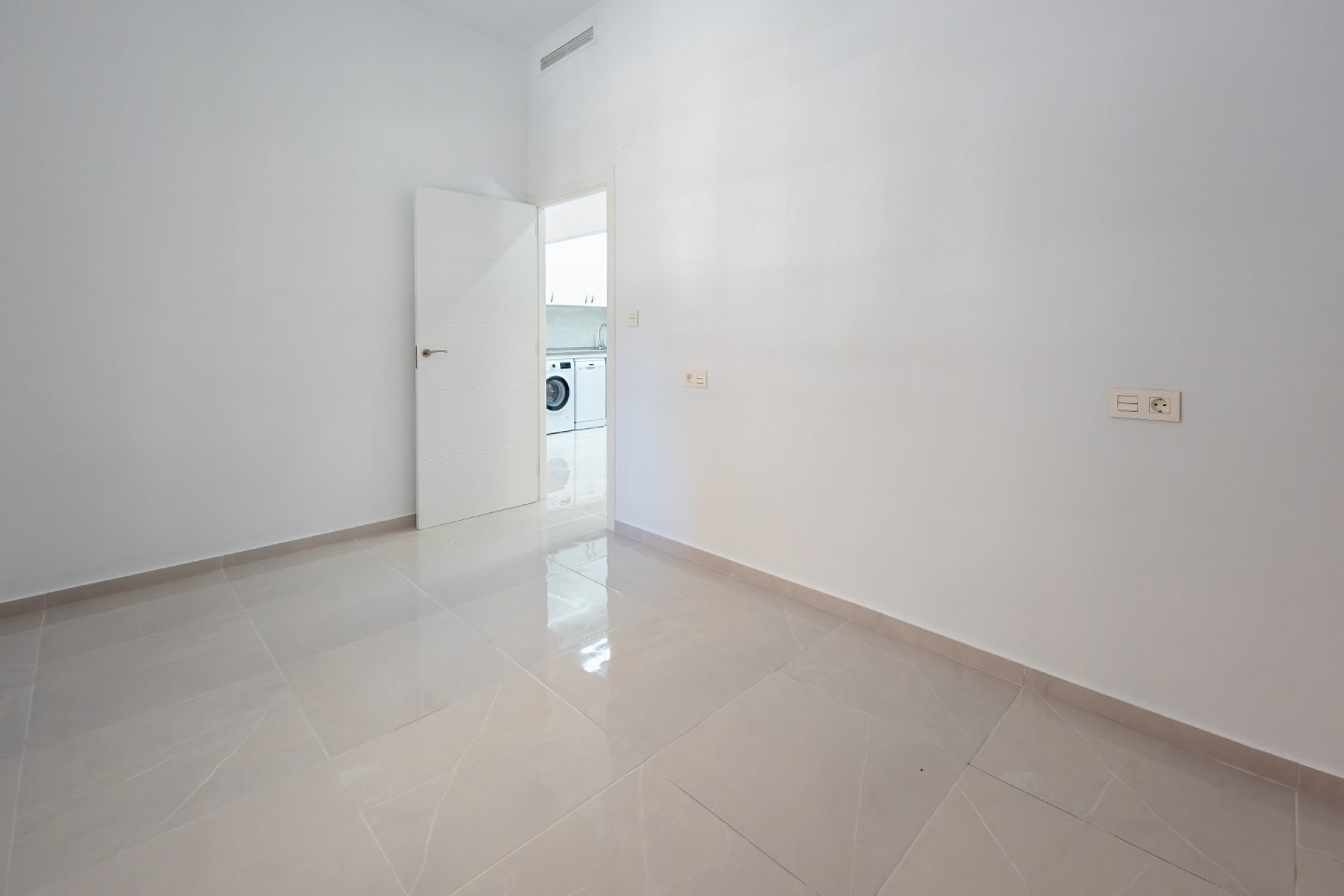 Wiederverkauf - Wohnung -
Torrevieja - Costa Blanca