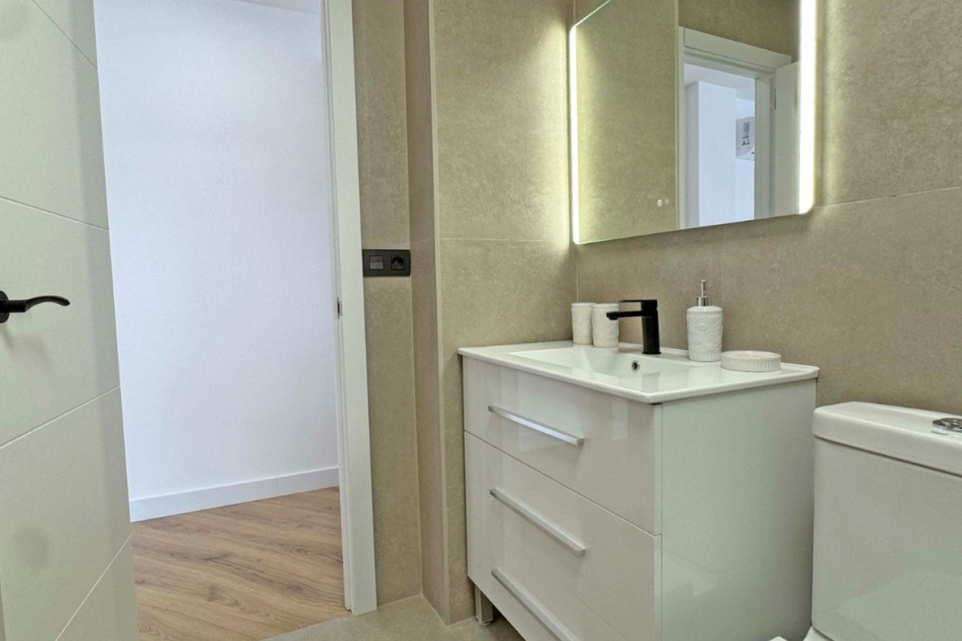 Wiederverkauf - Wohnung -
Torrevieja - Costa Blanca