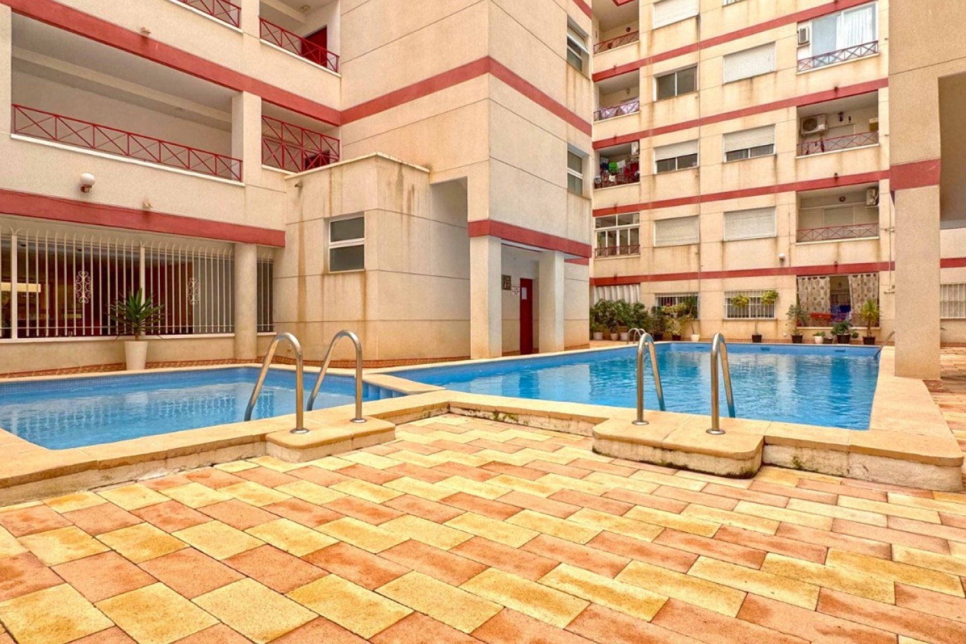 Wiederverkauf - Wohnung -
Torrevieja - Costa Blanca