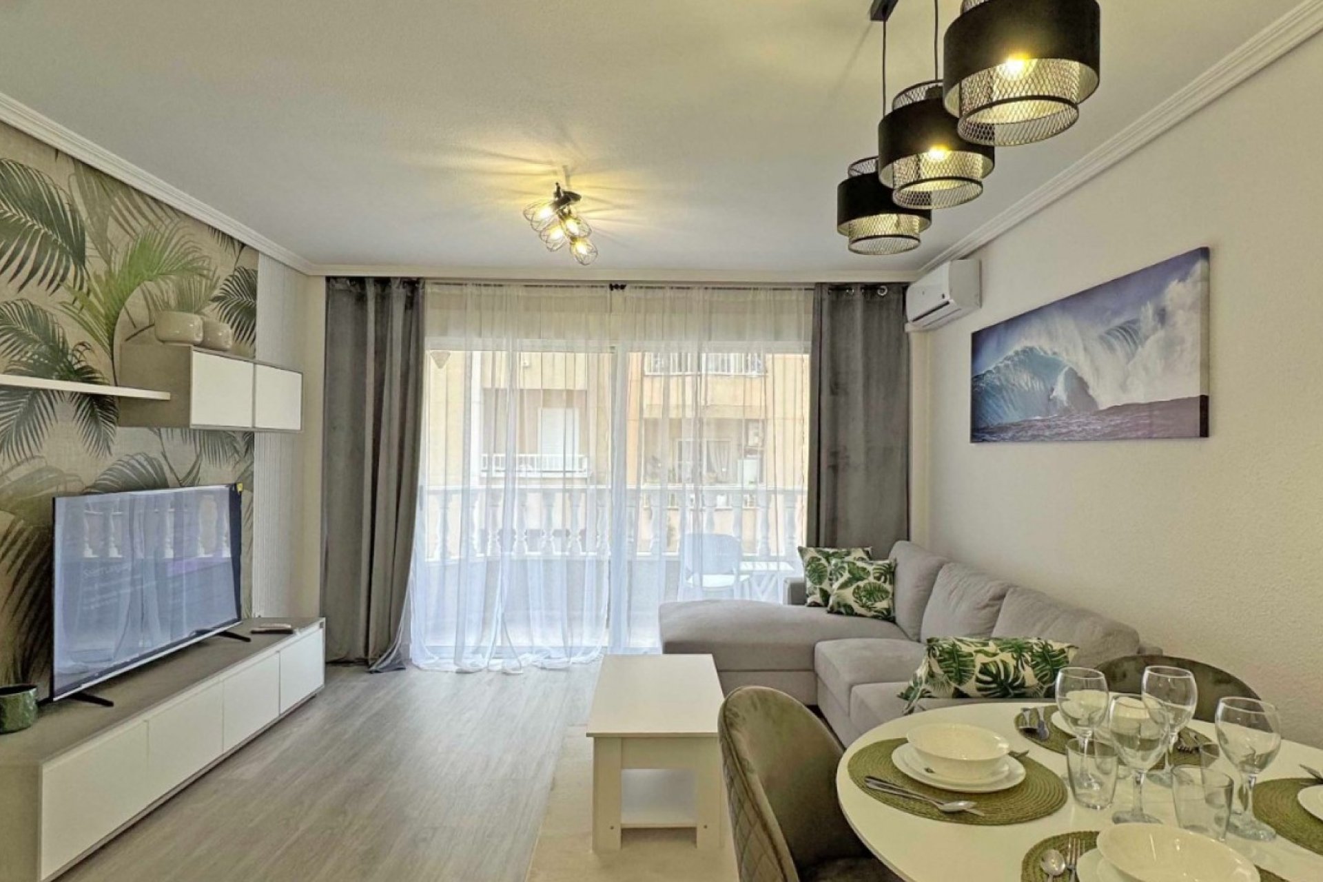 Wiederverkauf - Wohnung -
Torrevieja - Costa Blanca