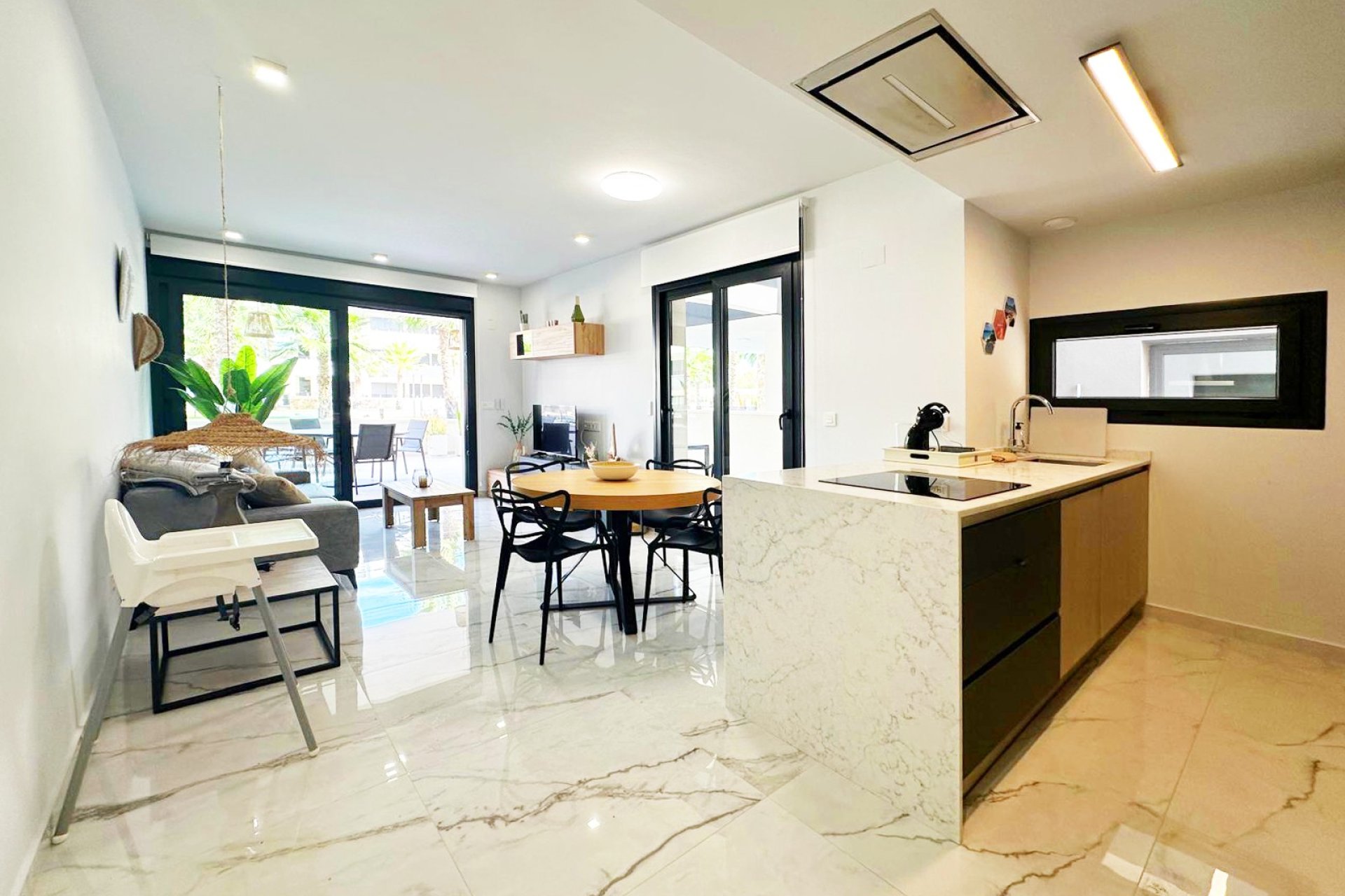 Wiederverkauf - Wohnung -
Torrevieja - Costa Blanca