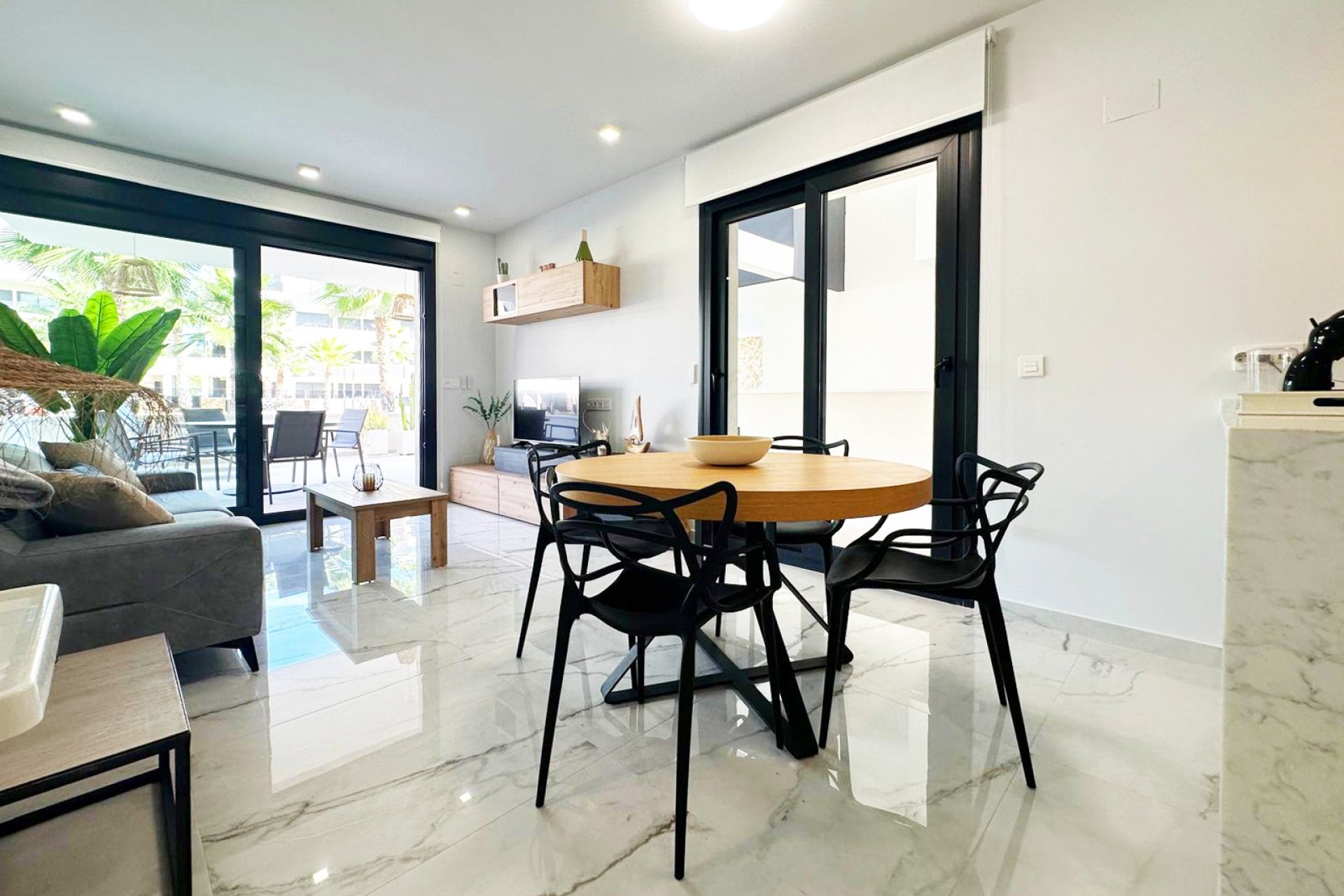 Wiederverkauf - Wohnung -
Torrevieja - Costa Blanca