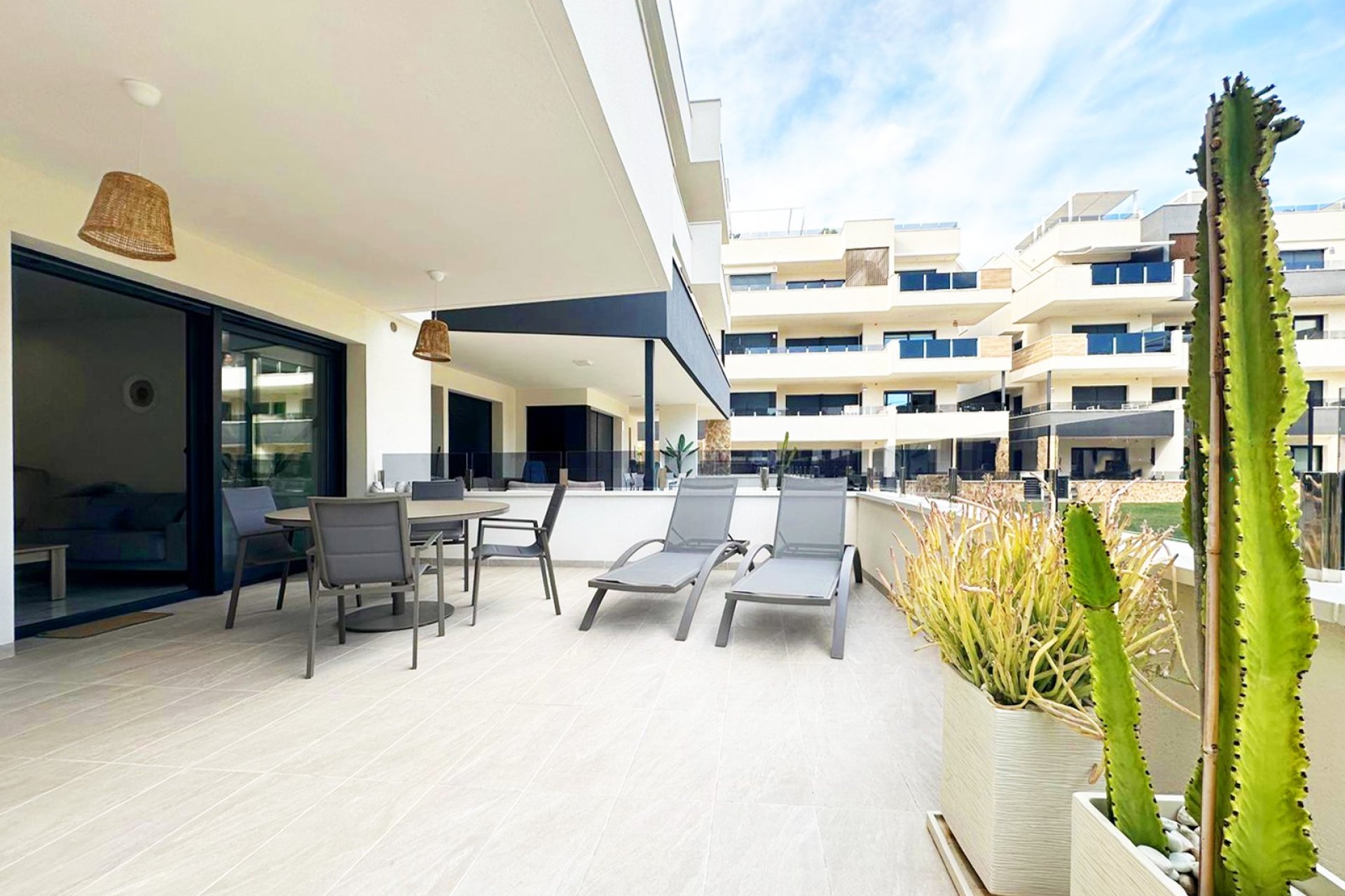 Wiederverkauf - Wohnung -
Torrevieja - Costa Blanca