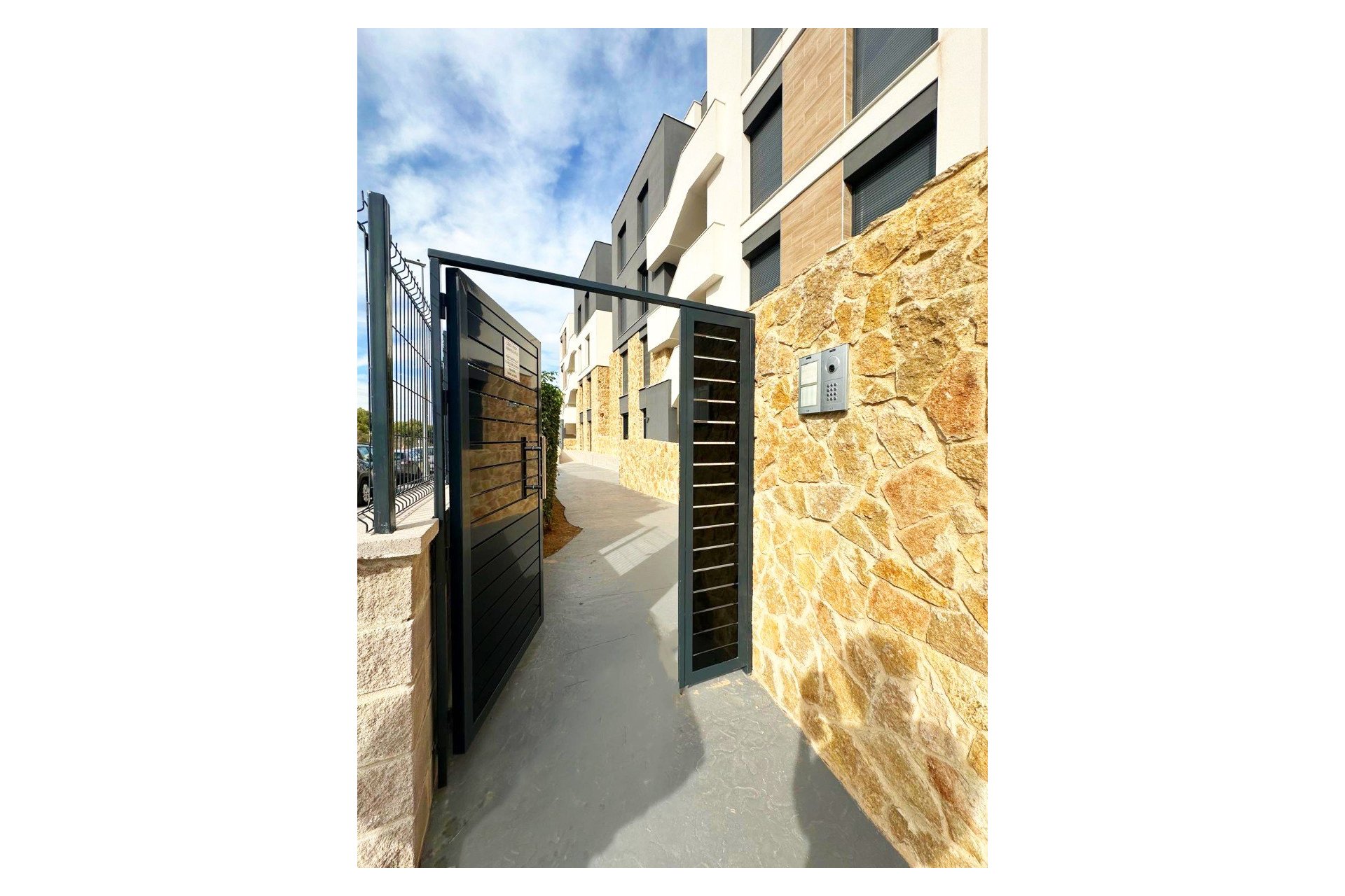 Wiederverkauf - Wohnung -
Torrevieja - Costa Blanca