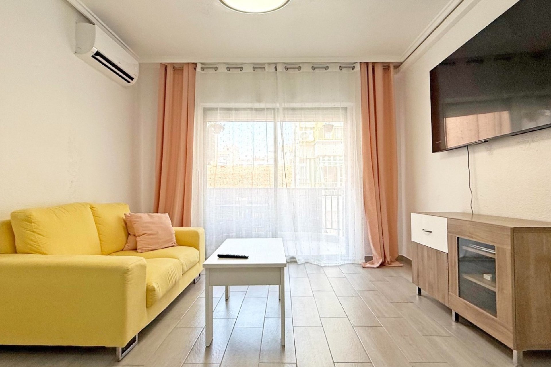 Wiederverkauf - Wohnung -
Torrevieja - Costa Blanca