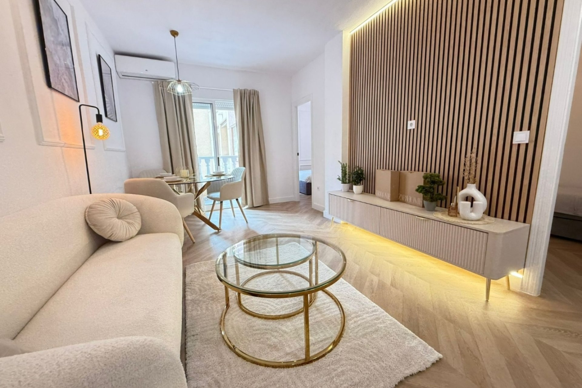 Wiederverkauf - Wohnung -
Torrevieja - Costa Blanca