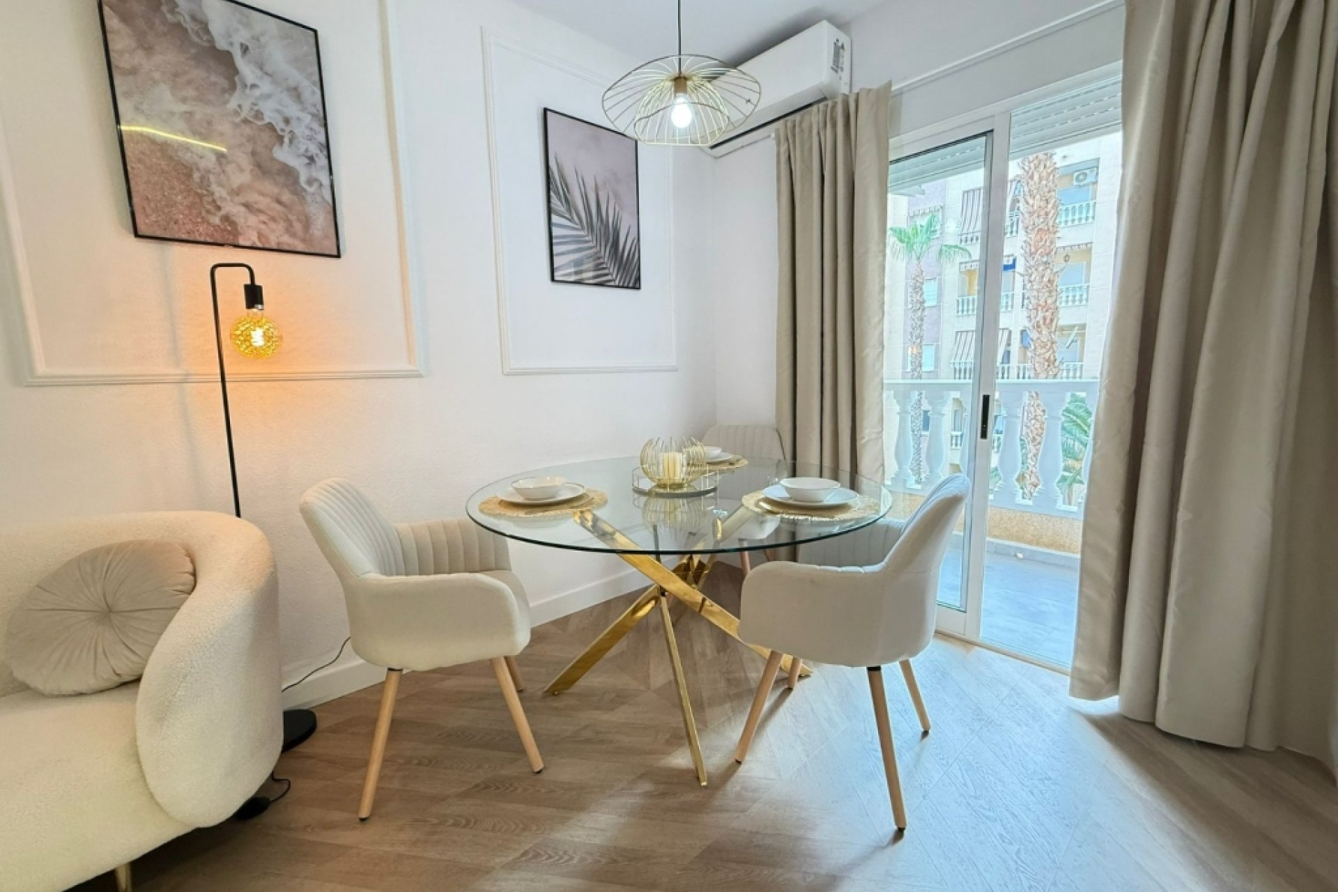 Wiederverkauf - Wohnung -
Torrevieja - Costa Blanca