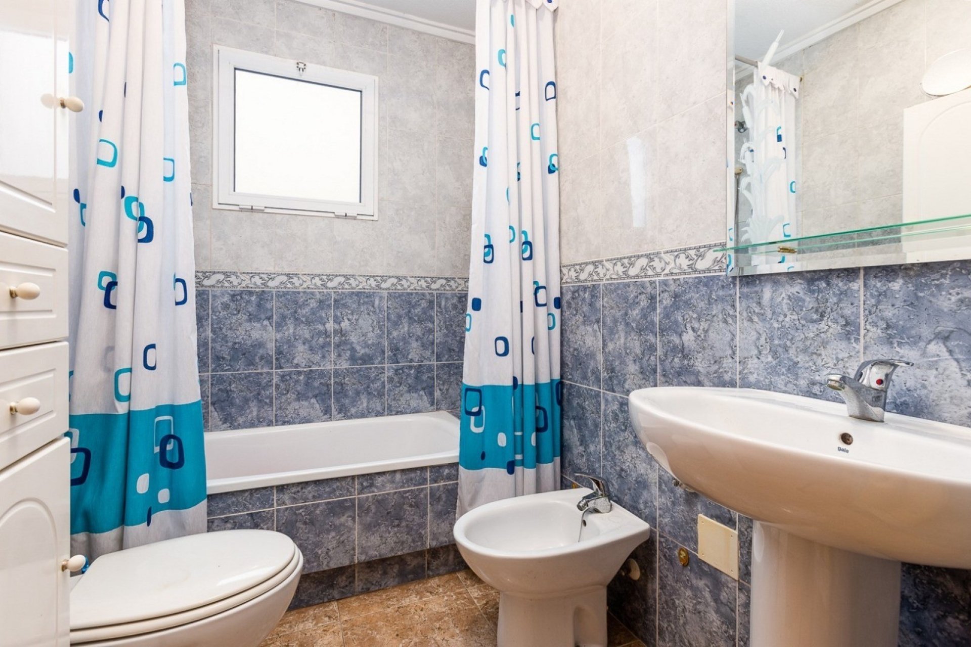 Wiederverkauf - Wohnung -
Torrevieja - Costa Blanca