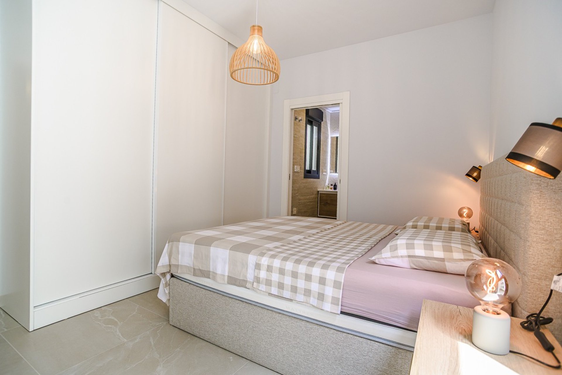 Wiederverkauf - Wohnung -
Torrevieja - Costa Blanca