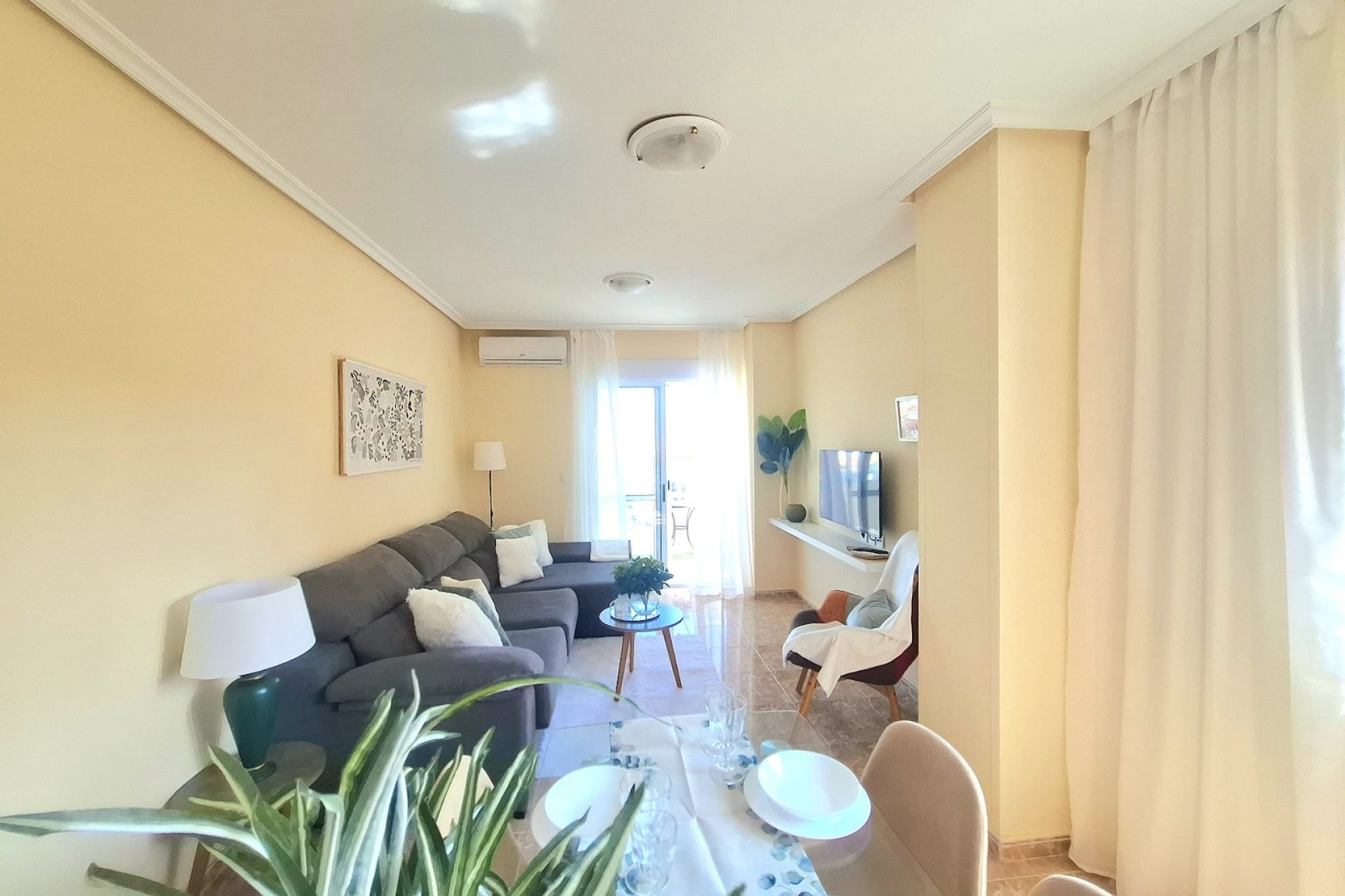 Wiederverkauf - Wohnung -
Torrevieja - Costa Blanca