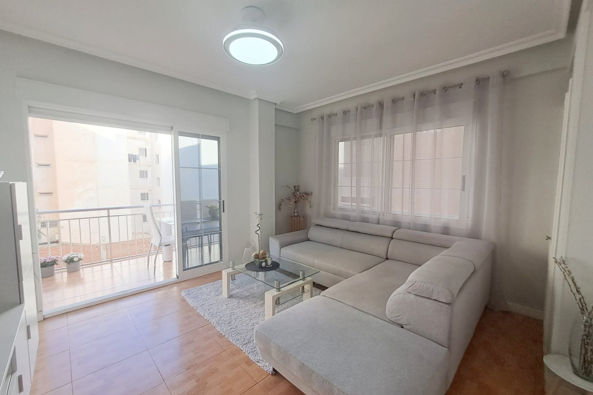 Wiederverkauf - Wohnung -
Torrevieja - Costa Blanca