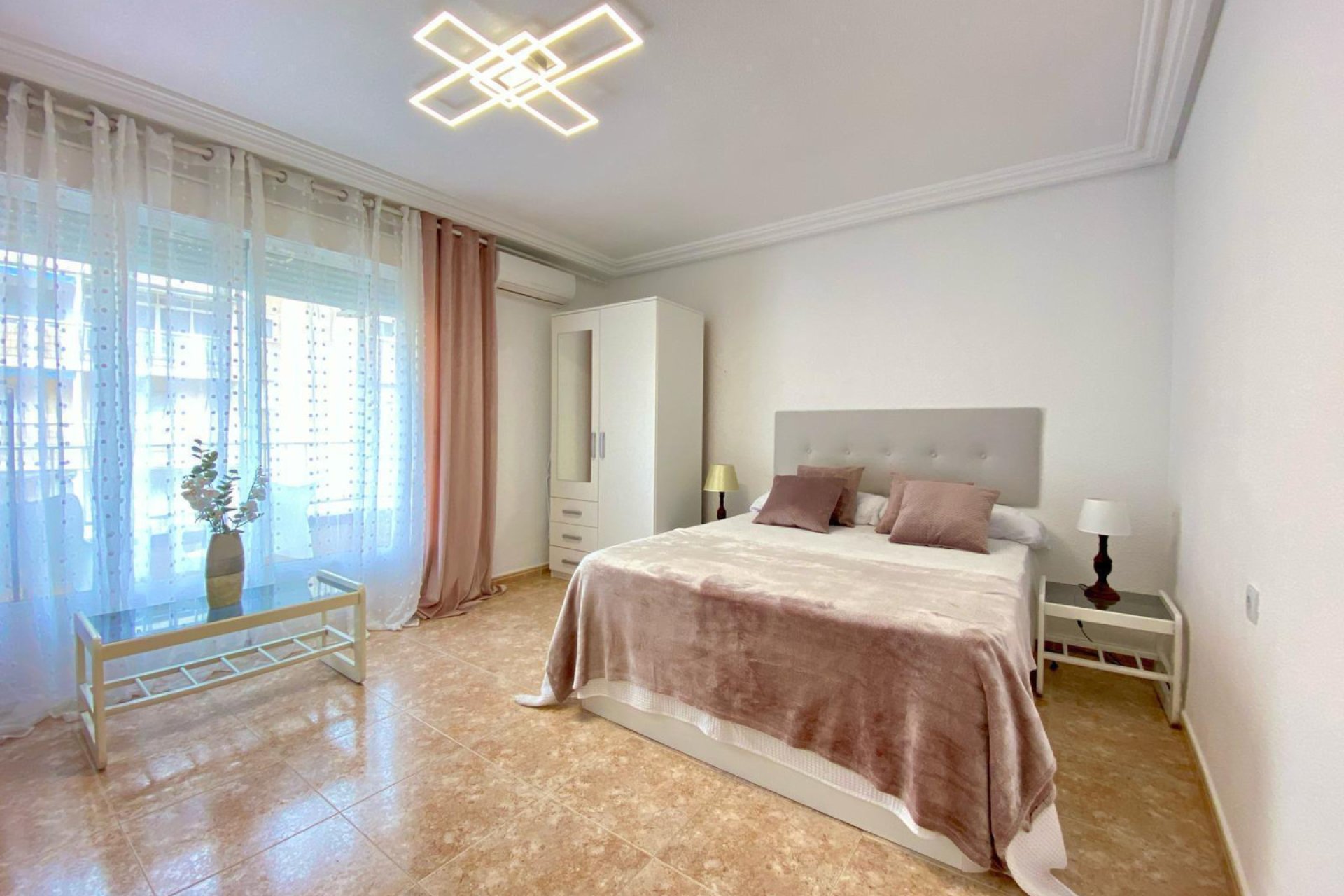 Wiederverkauf - Wohnung -
Torrevieja - Costa Blanca