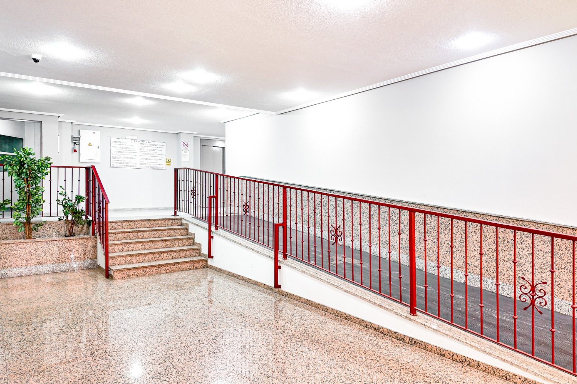 Wiederverkauf - Wohnung -
Torrevieja - Costa Blanca