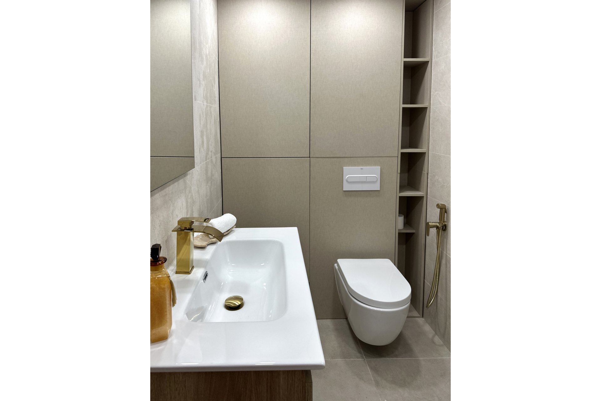 Wiederverkauf - Wohnung -
Torrevieja - Costa Blanca