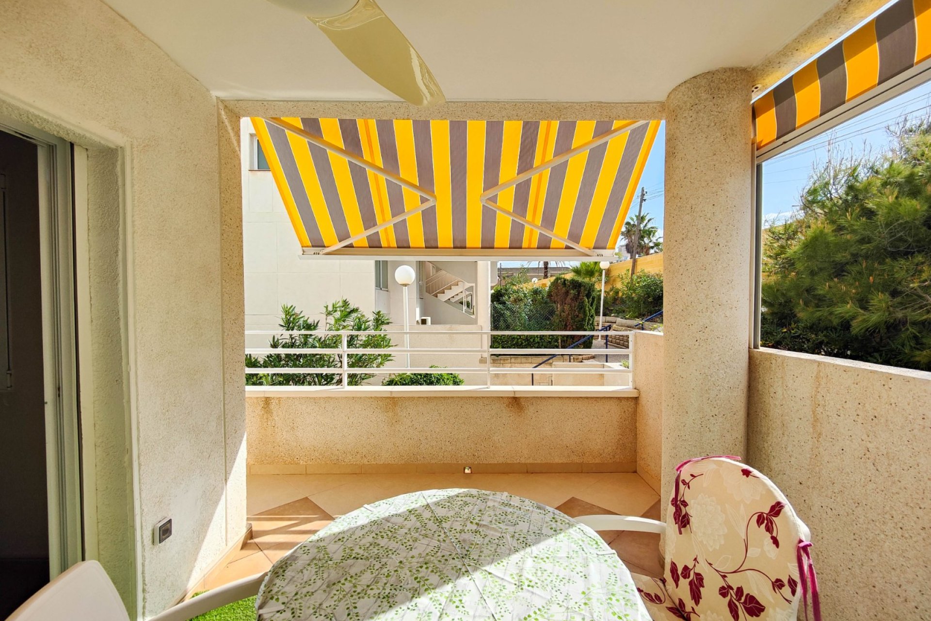 Wiederverkauf - Wohnung -
Torrevieja - Costa Blanca