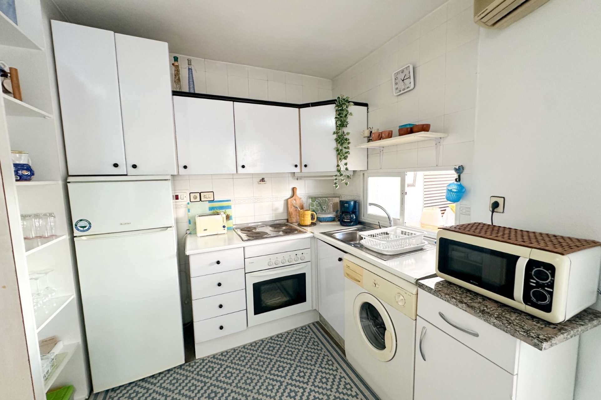 Wiederverkauf - Wohnung -
Torrevieja - Costa Blanca