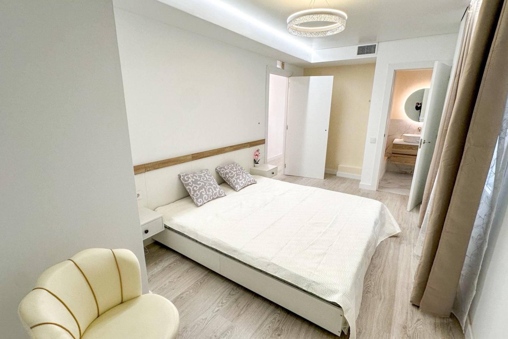 Wiederverkauf - Wohnung -
Torrevieja - Costa Blanca