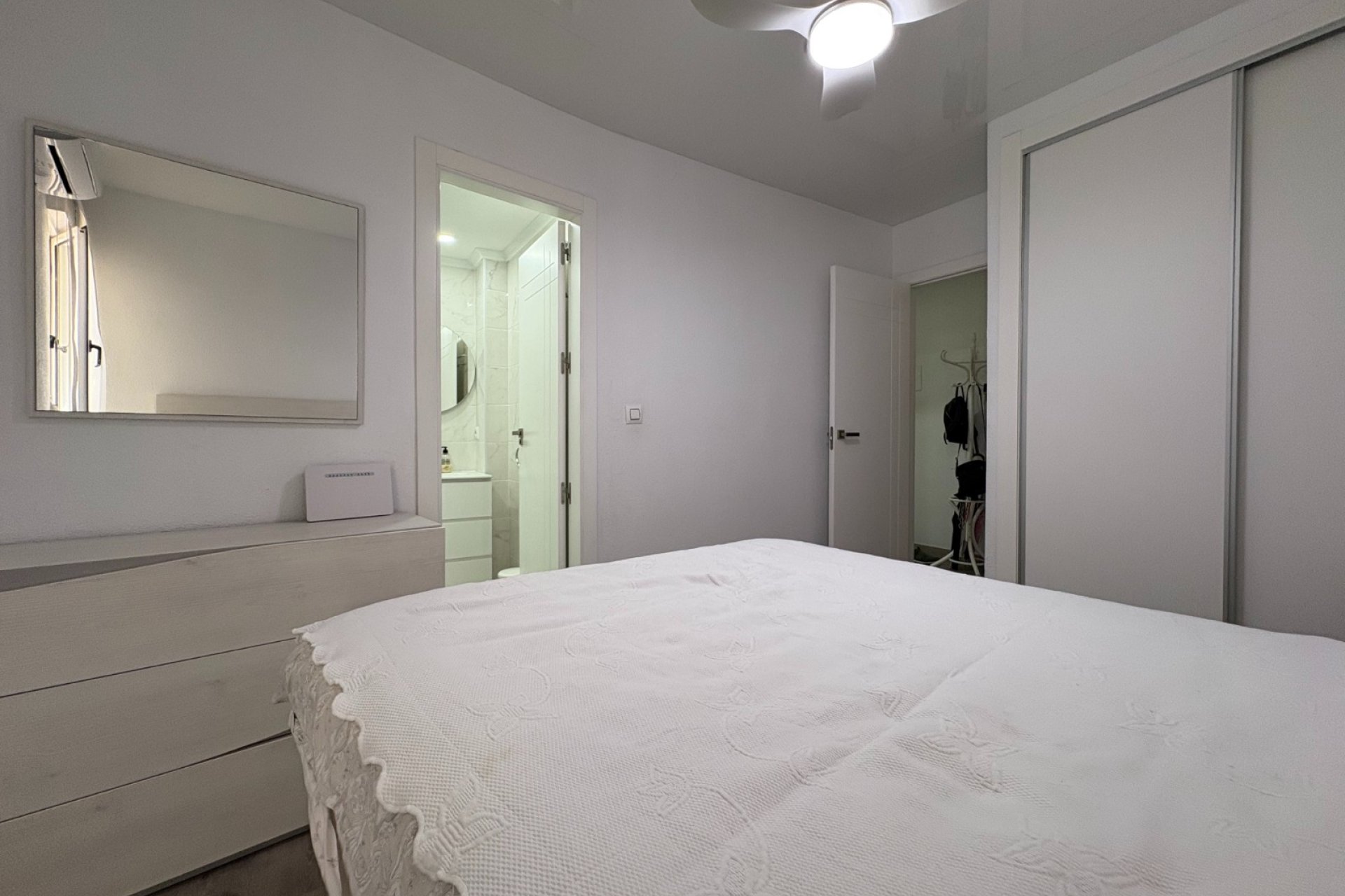 Wiederverkauf - Wohnung -
Torrevieja - Costa Blanca