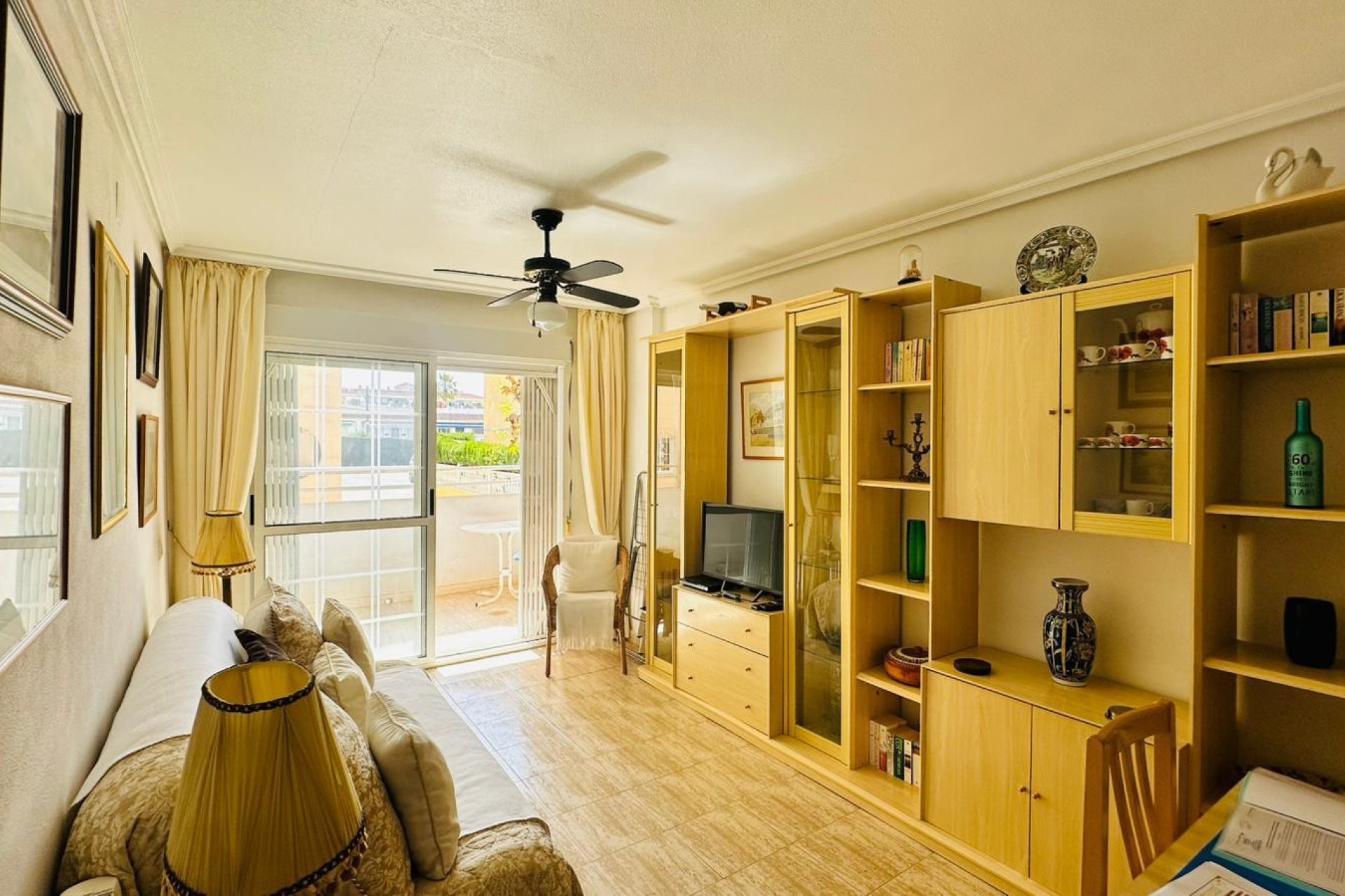Wiederverkauf - Wohnung -
Torrevieja - Costa Blanca