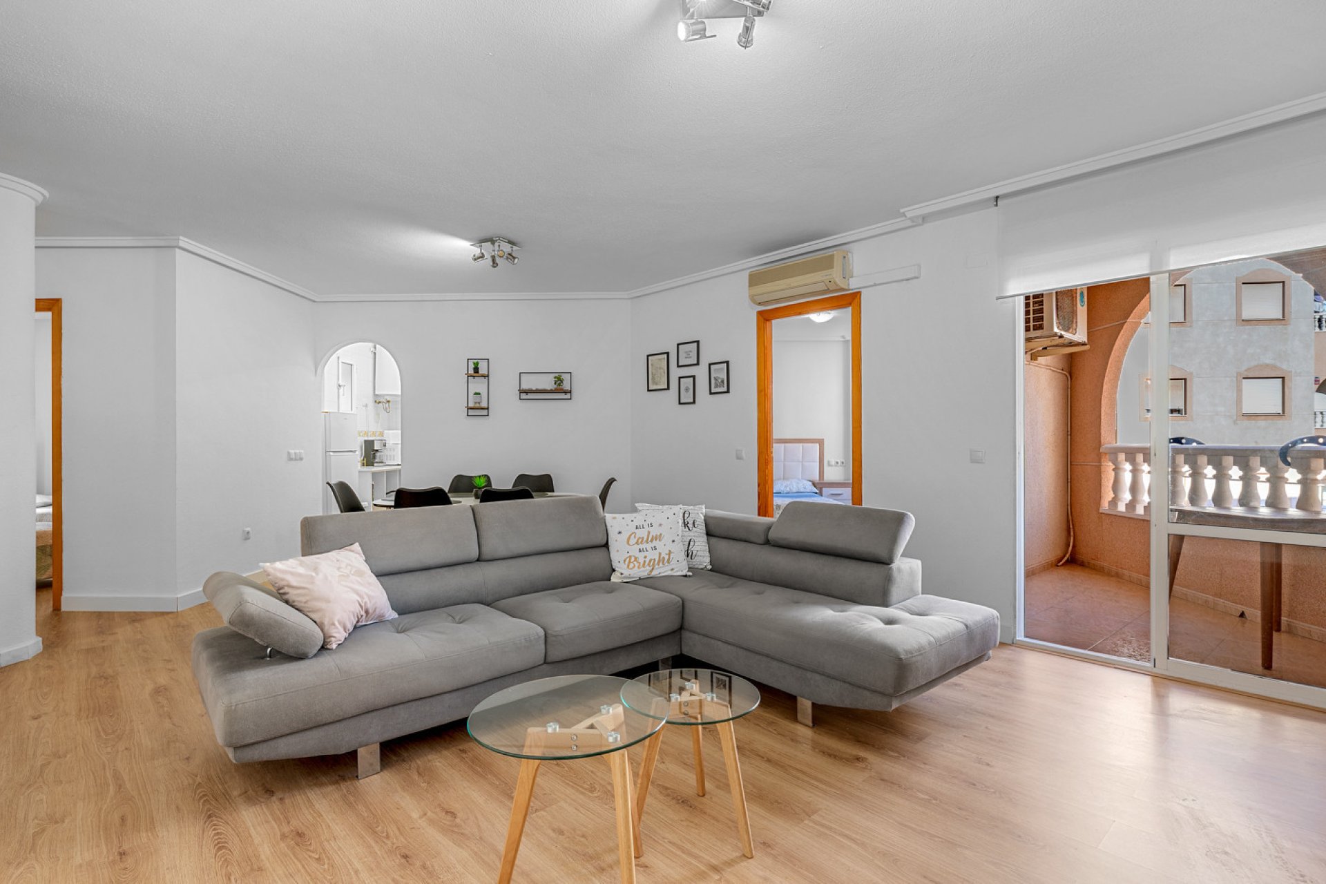 Wiederverkauf - Wohnung -
Torrevieja - Costa Blanca