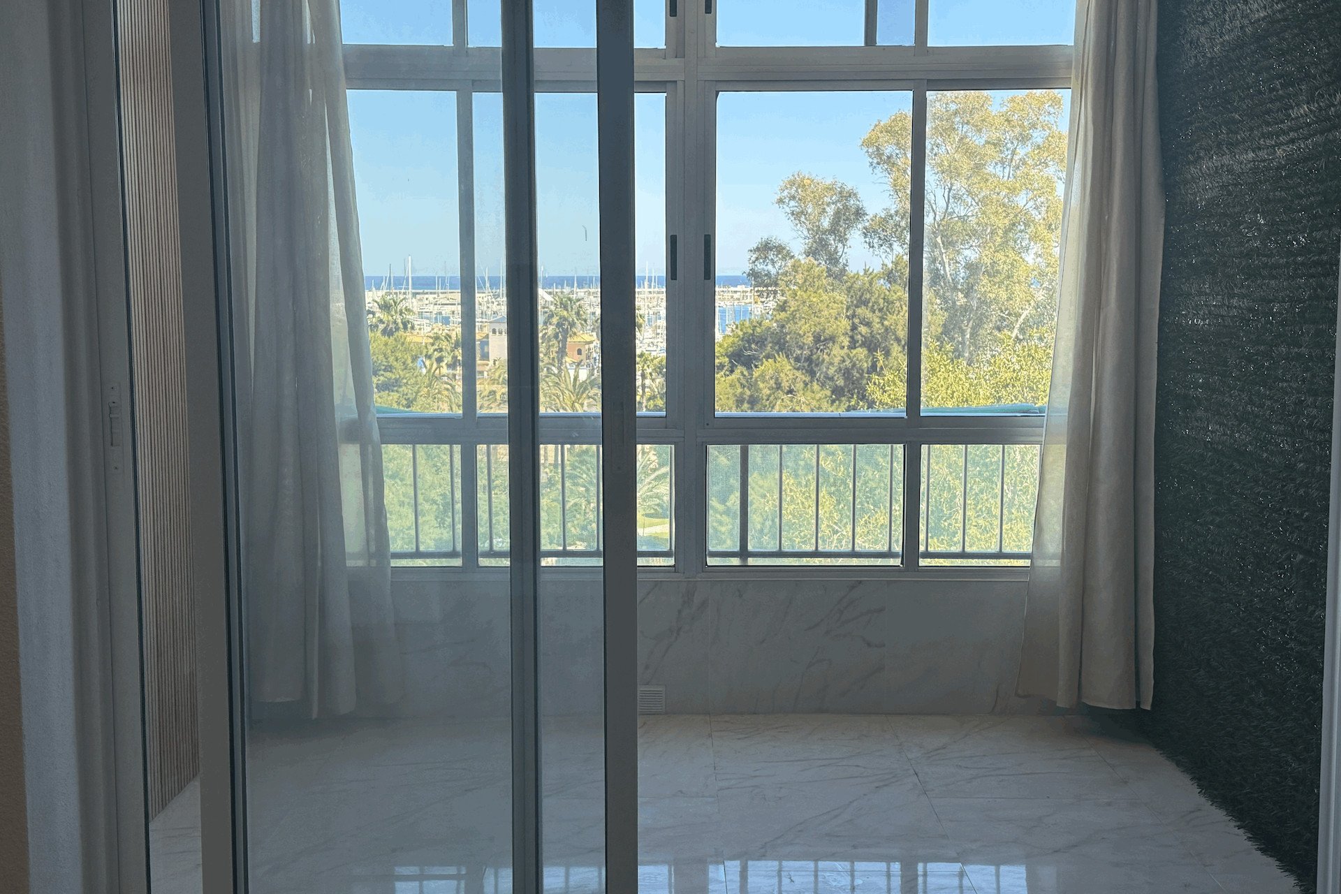 Wiederverkauf - Wohnung -
Torrevieja - Costa Blanca