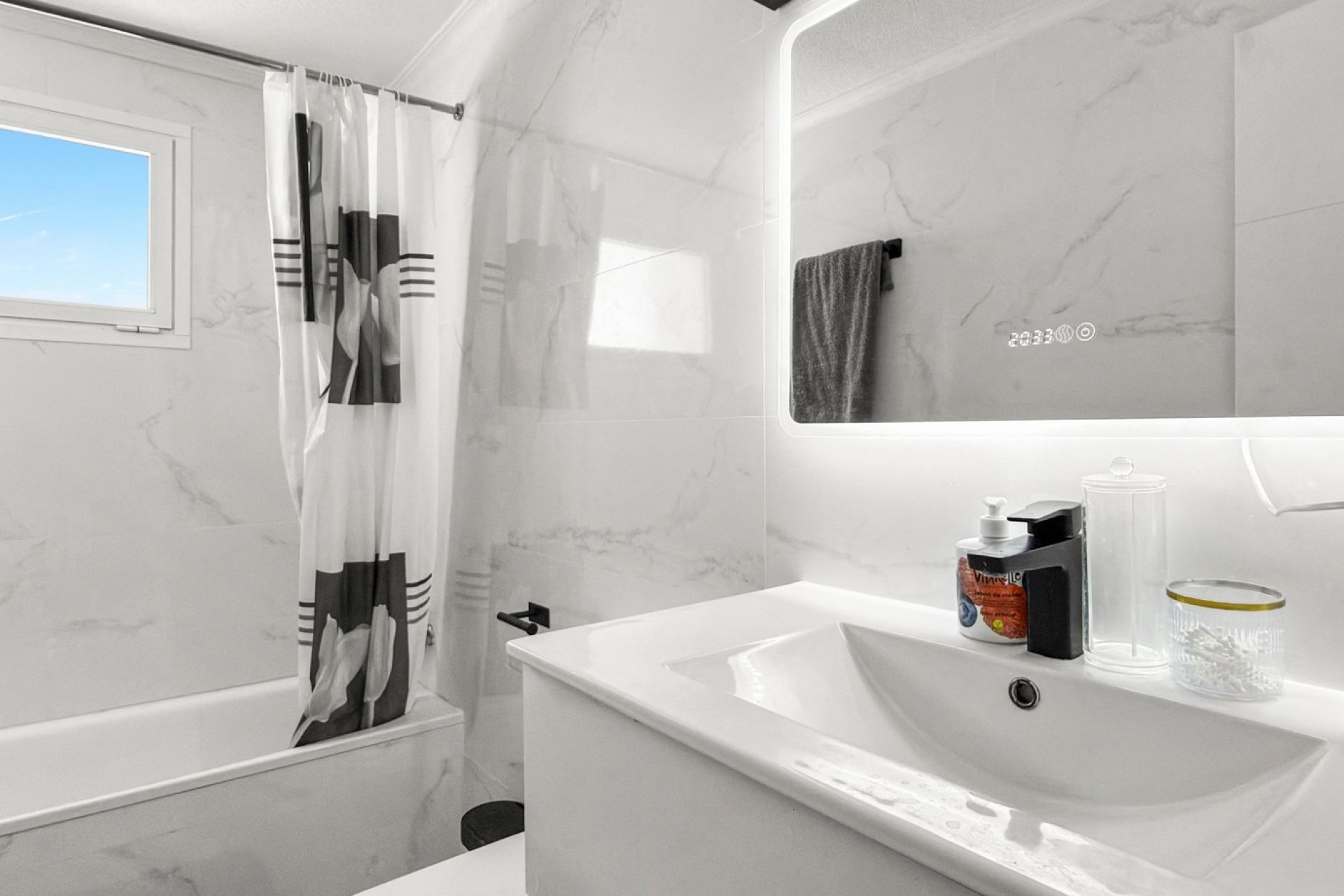 Wiederverkauf - Wohnung -
Torrevieja - Costa Blanca