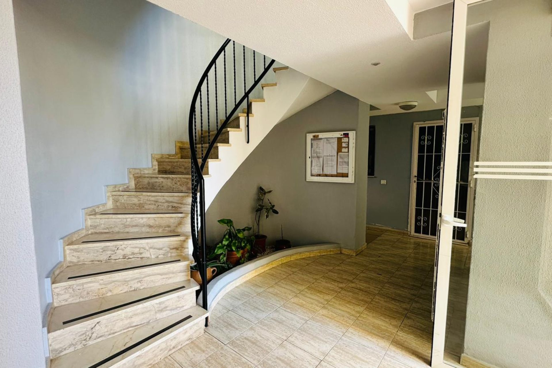 Wiederverkauf - Wohnung -
Torrevieja - Costa Blanca