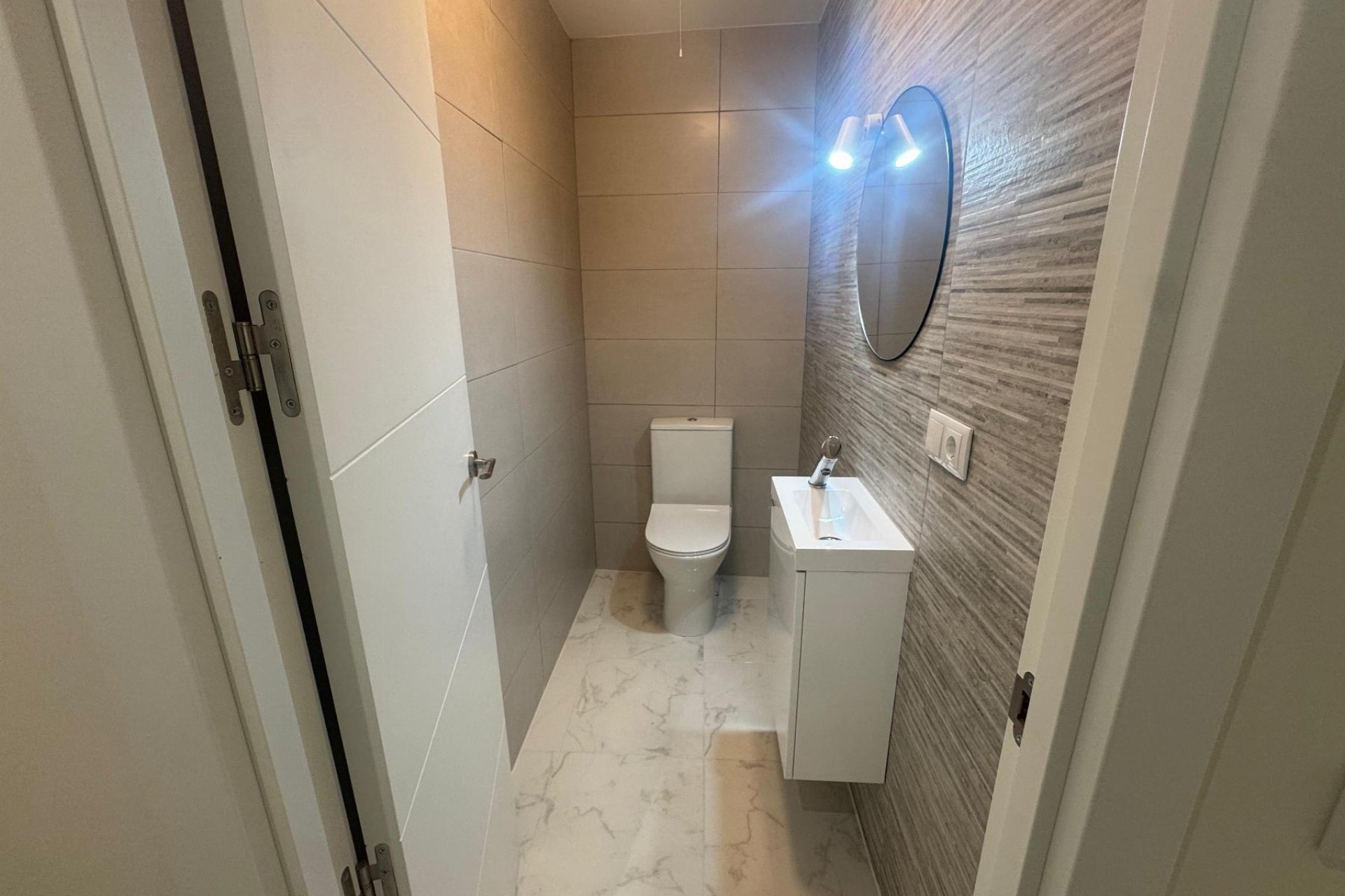 Wiederverkauf - Wohnung -
Torrevieja - Costa Blanca
