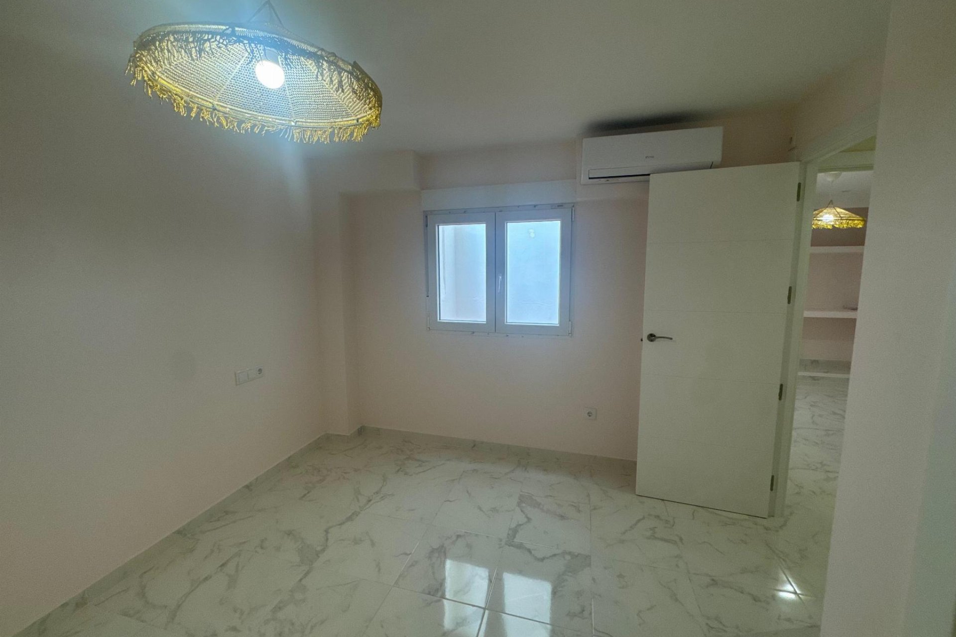 Wiederverkauf - Wohnung -
Torrevieja - Costa Blanca