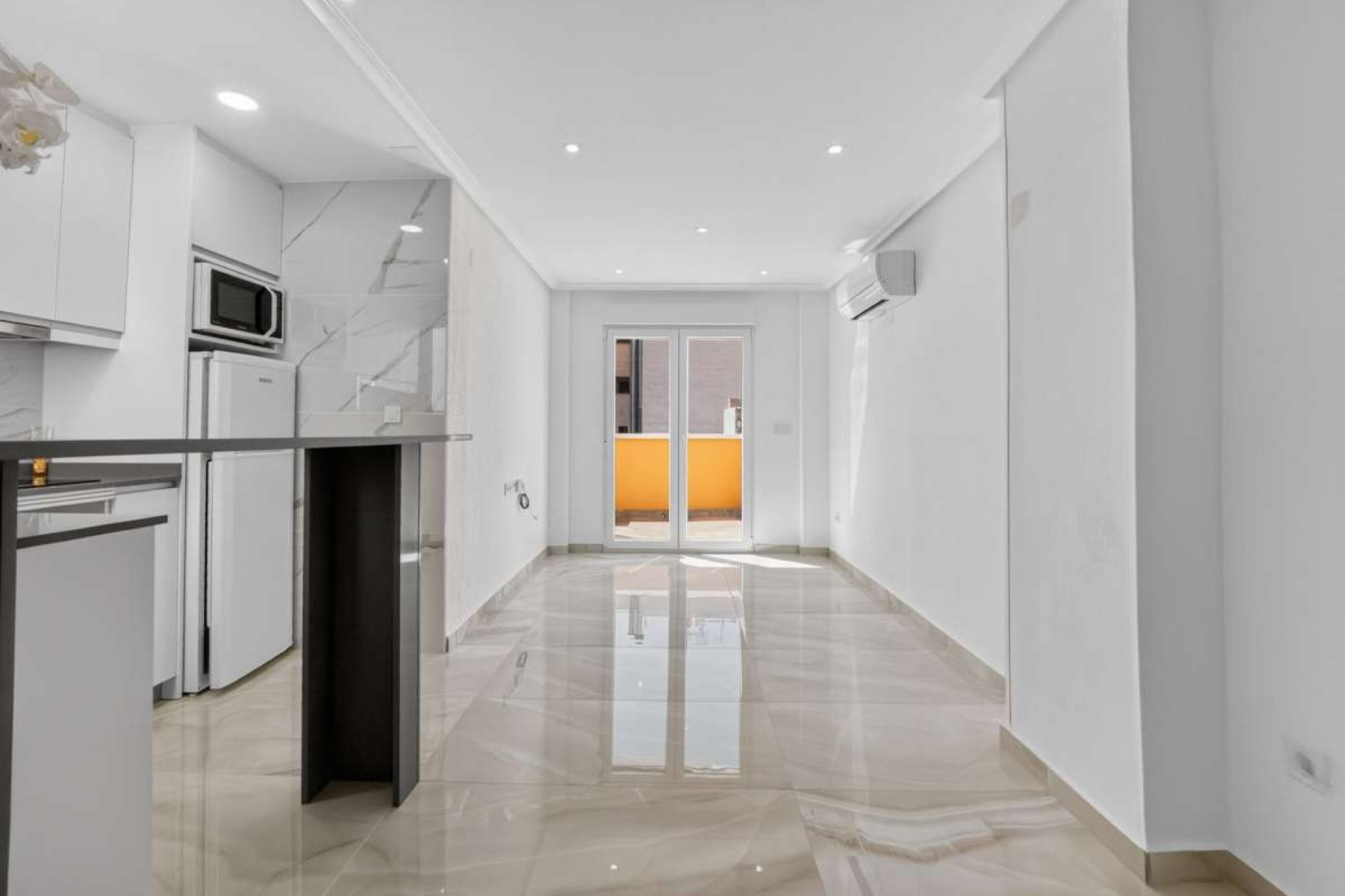 Wiederverkauf - Wohnung -
Torrevieja - Costa Blanca