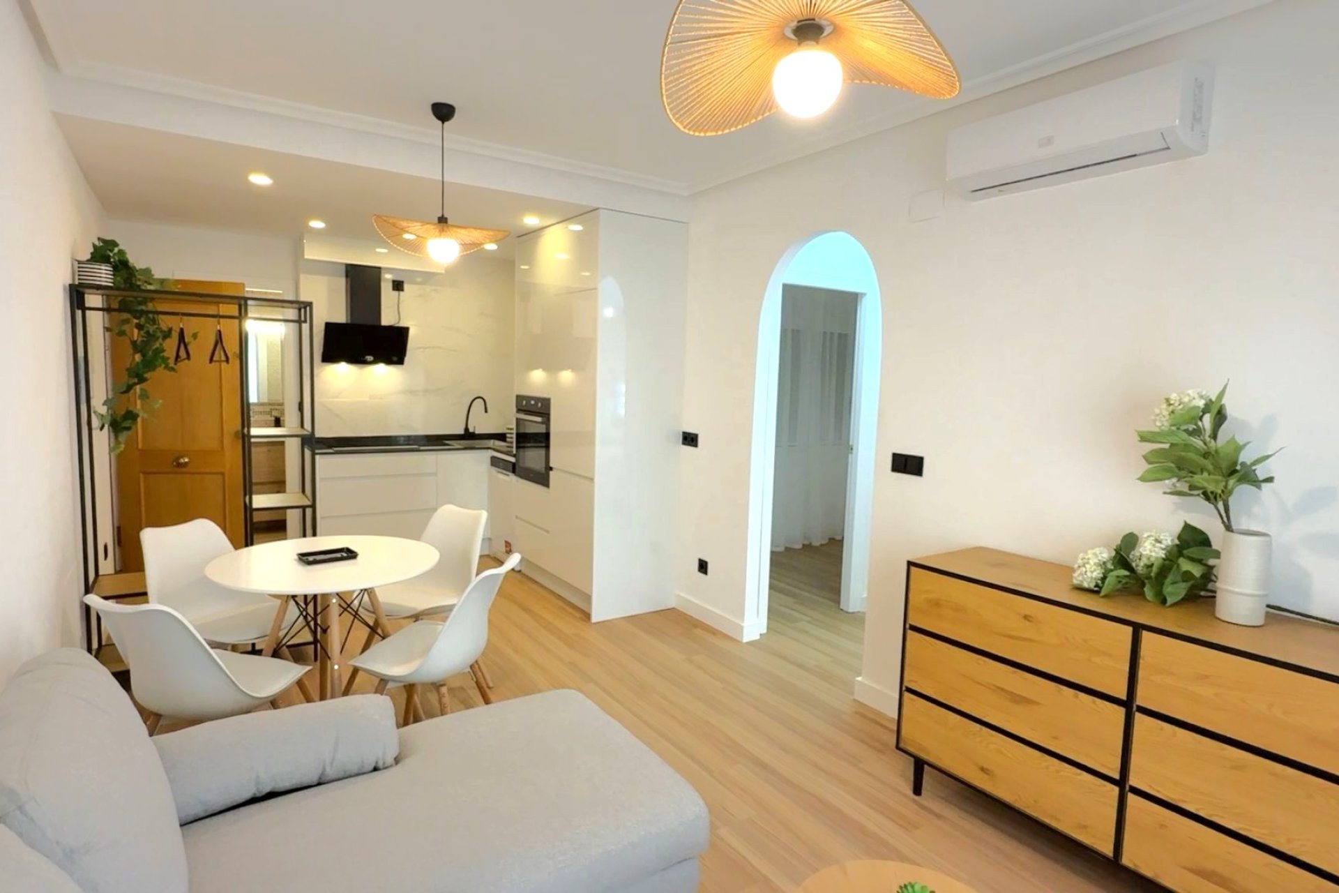 Wiederverkauf - Wohnung -
Torrevieja - Costa Blanca