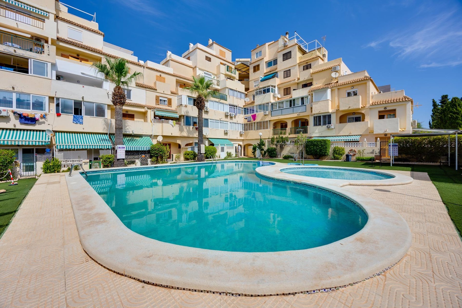 Wiederverkauf - Wohnung -
Torrevieja - Costa Blanca