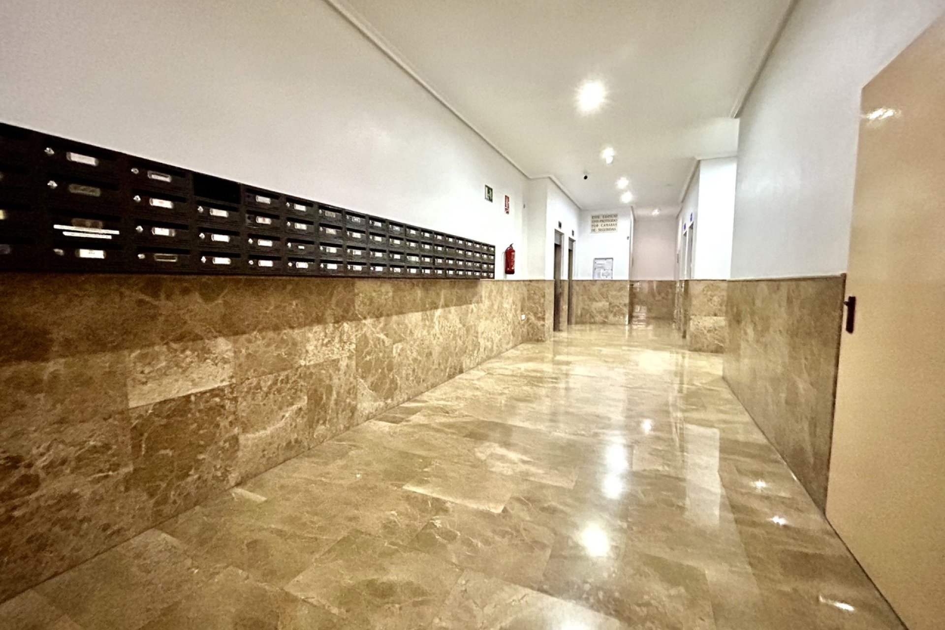 Wiederverkauf - Wohnung -
Torrevieja - Costa Blanca