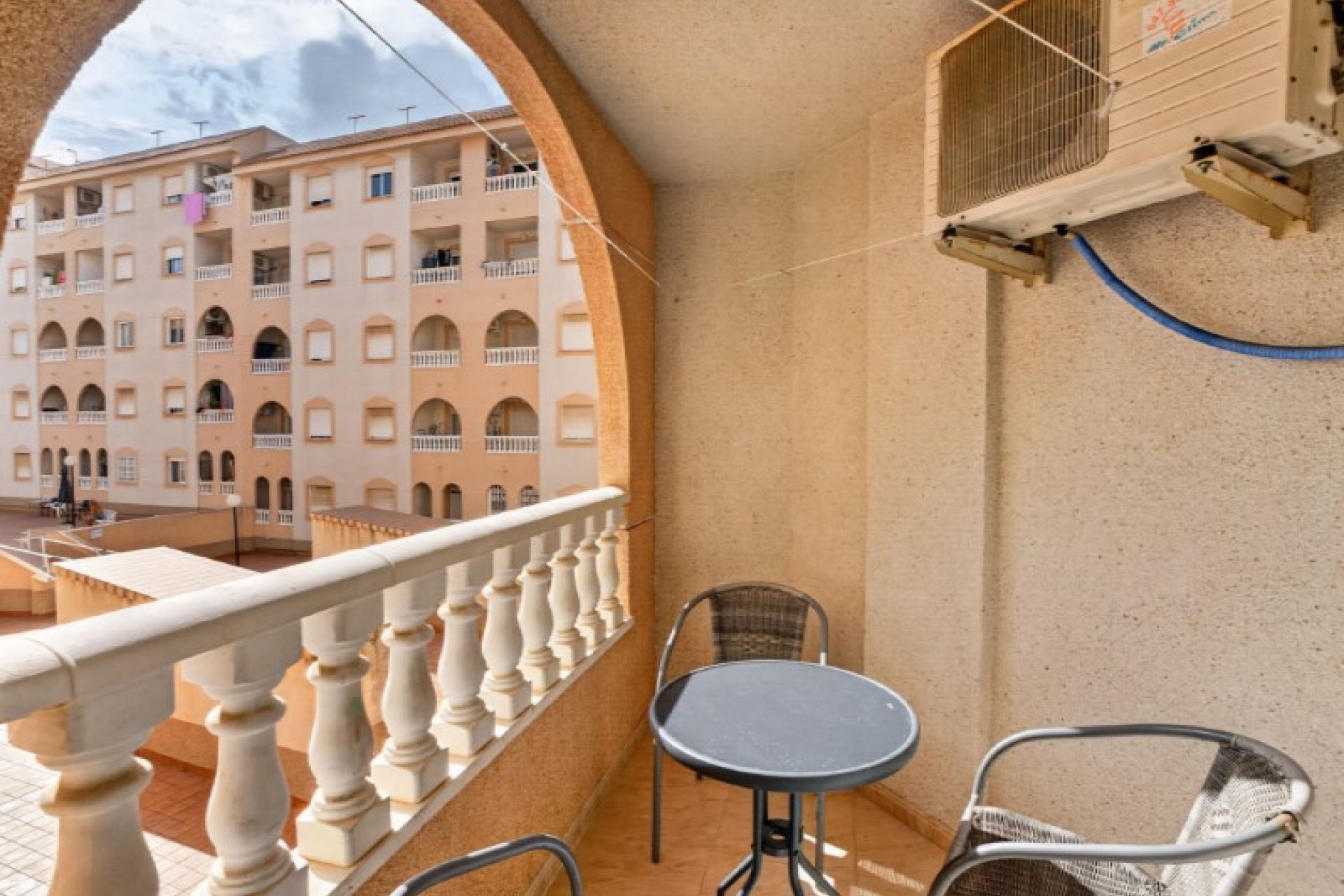 Wiederverkauf - Wohnung -
Torrevieja - Costa Blanca