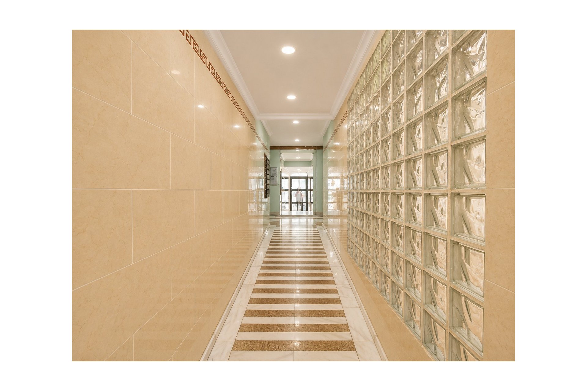 Wiederverkauf - Wohnung -
Torrevieja - Costa Blanca